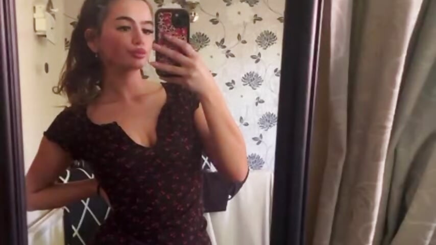 me x — filmik Emswiftx, modela(-lki) na kamerkach