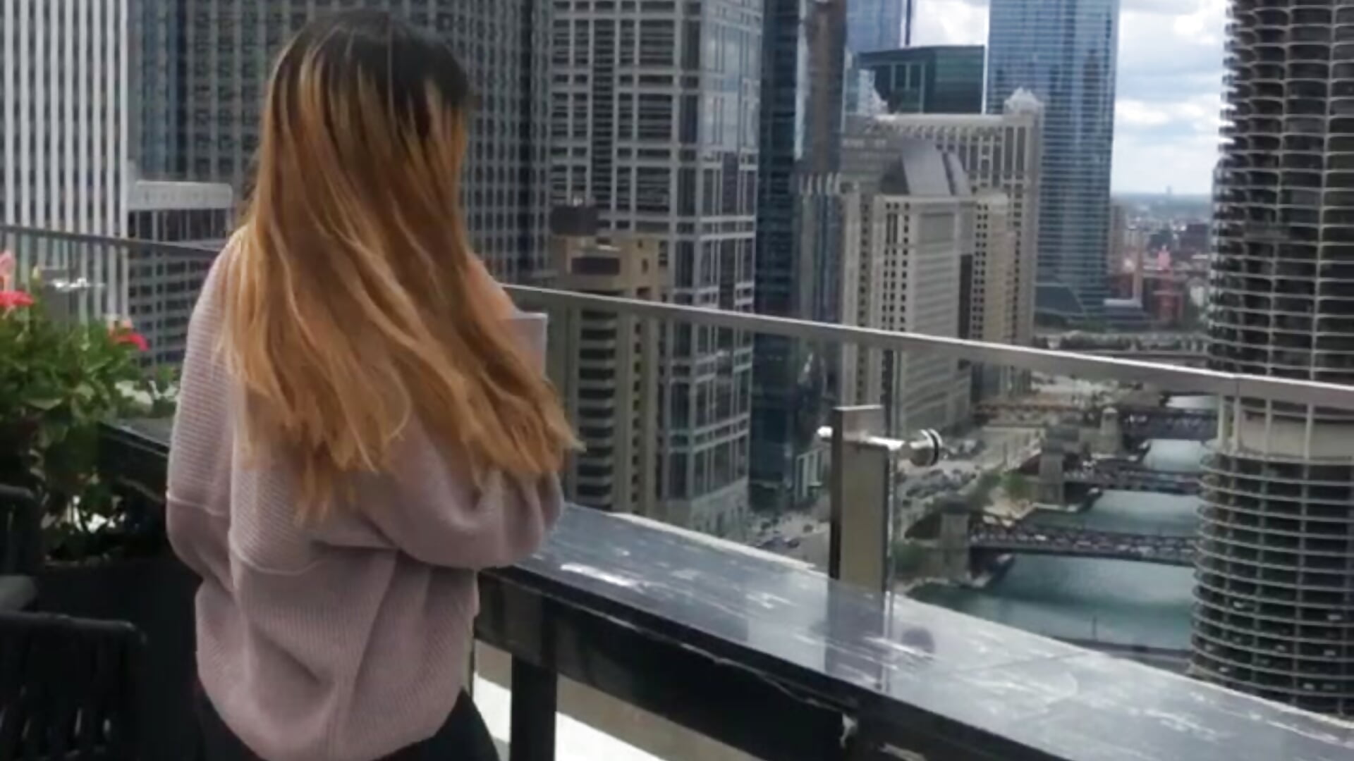 💂💂‍♀️💂‍♂️🇮🇴🇻🇬London Haus Chicago🇬🇧💷 - vidéo du modèle de showcams karlatiburcio