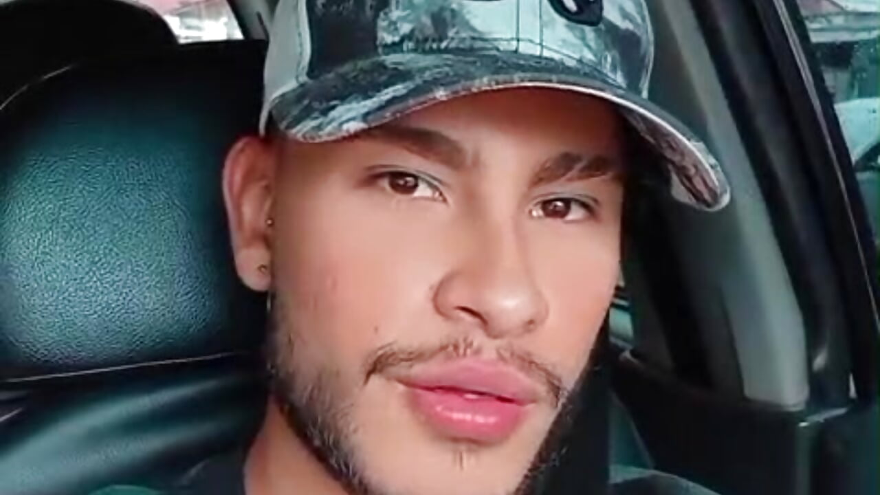 Dilan – видео вебкам-модели DilanAndres