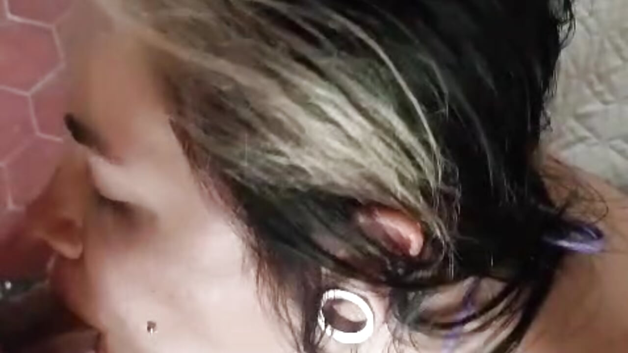 Pov sucking his dick - video di MatrixSouls modella di cam