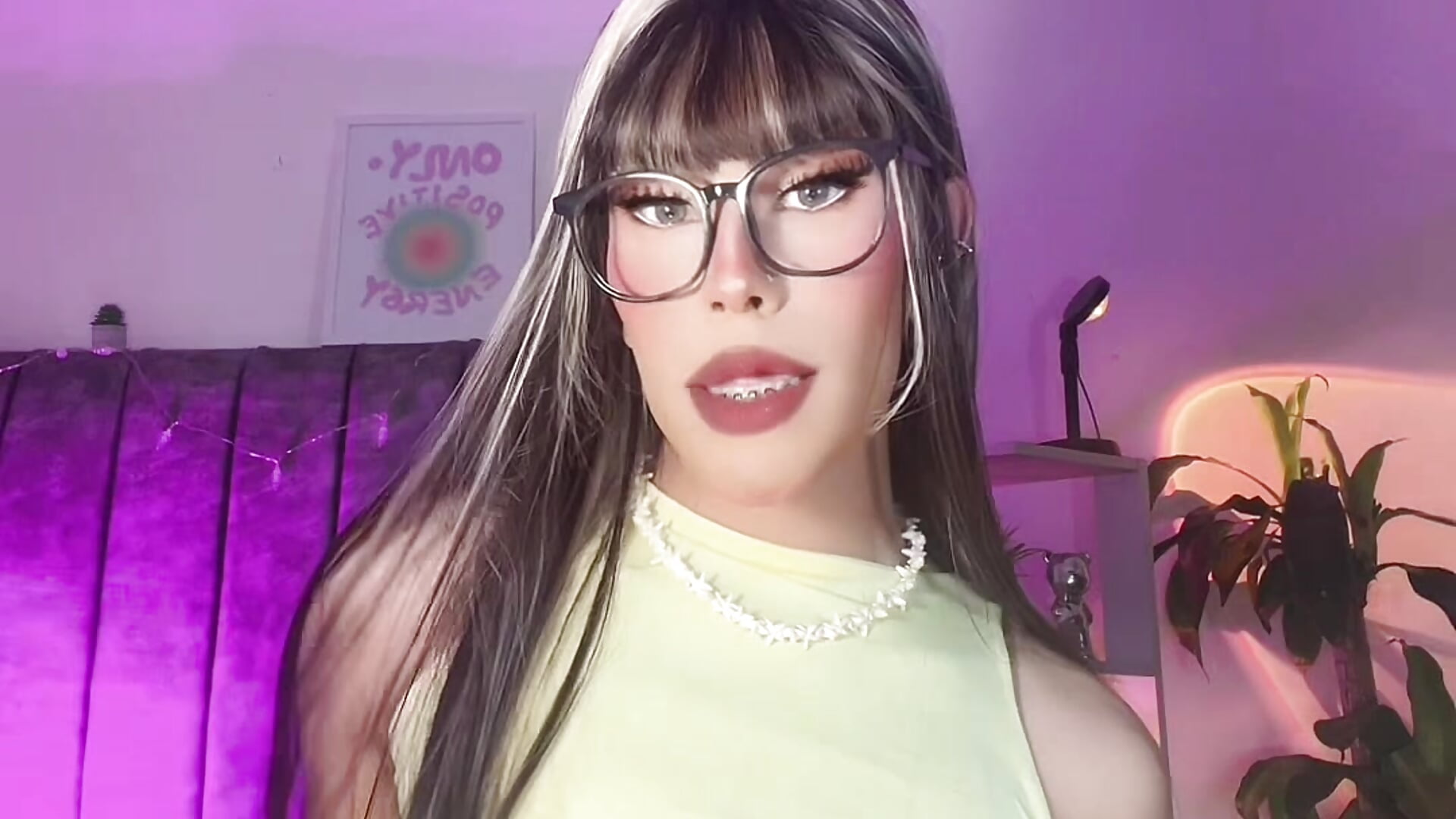 💋💋💋 - Video von AnnieHallie Cam-Model