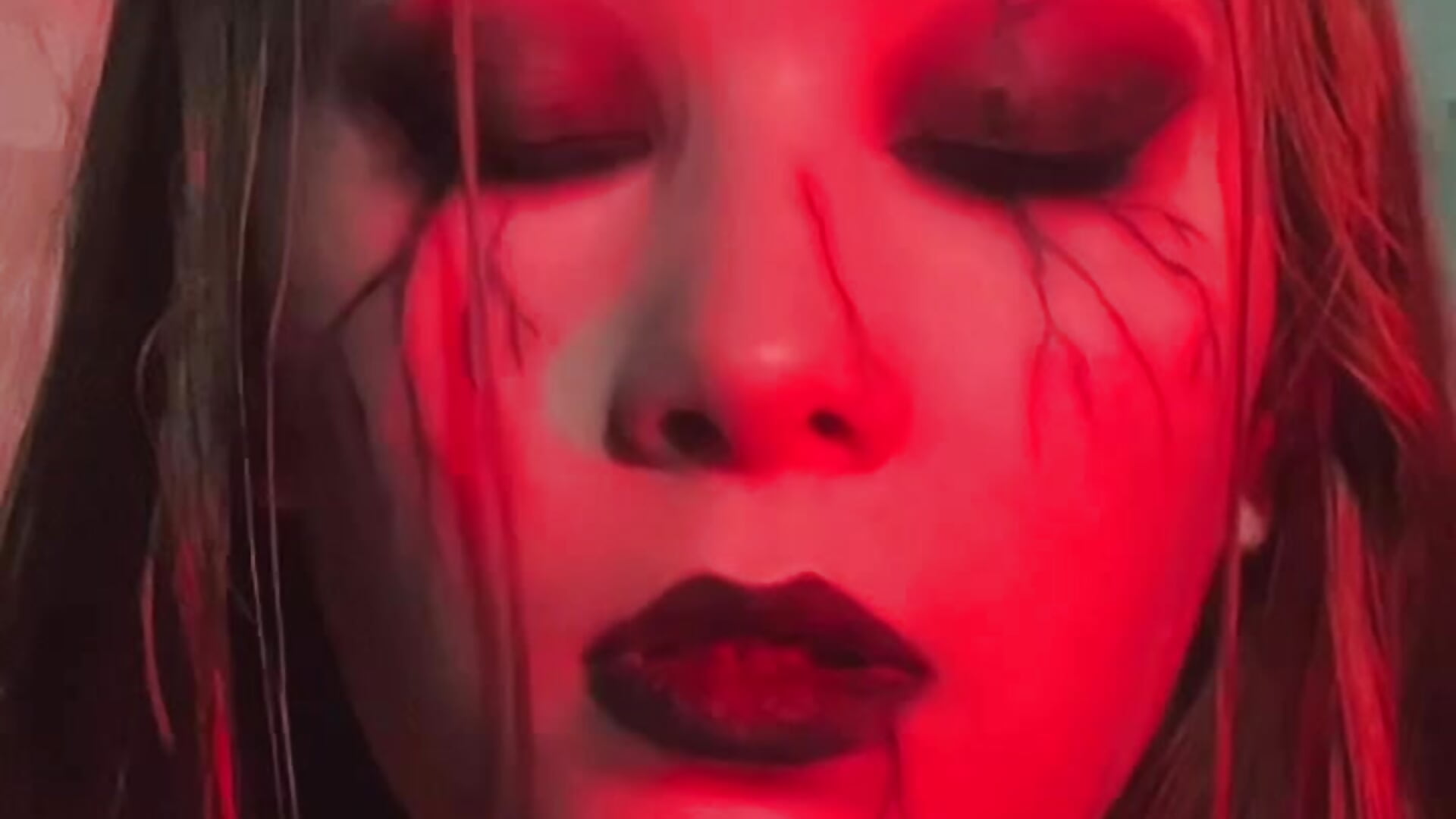 I don't have a heart - فيديو من Lunavira موديل الكام