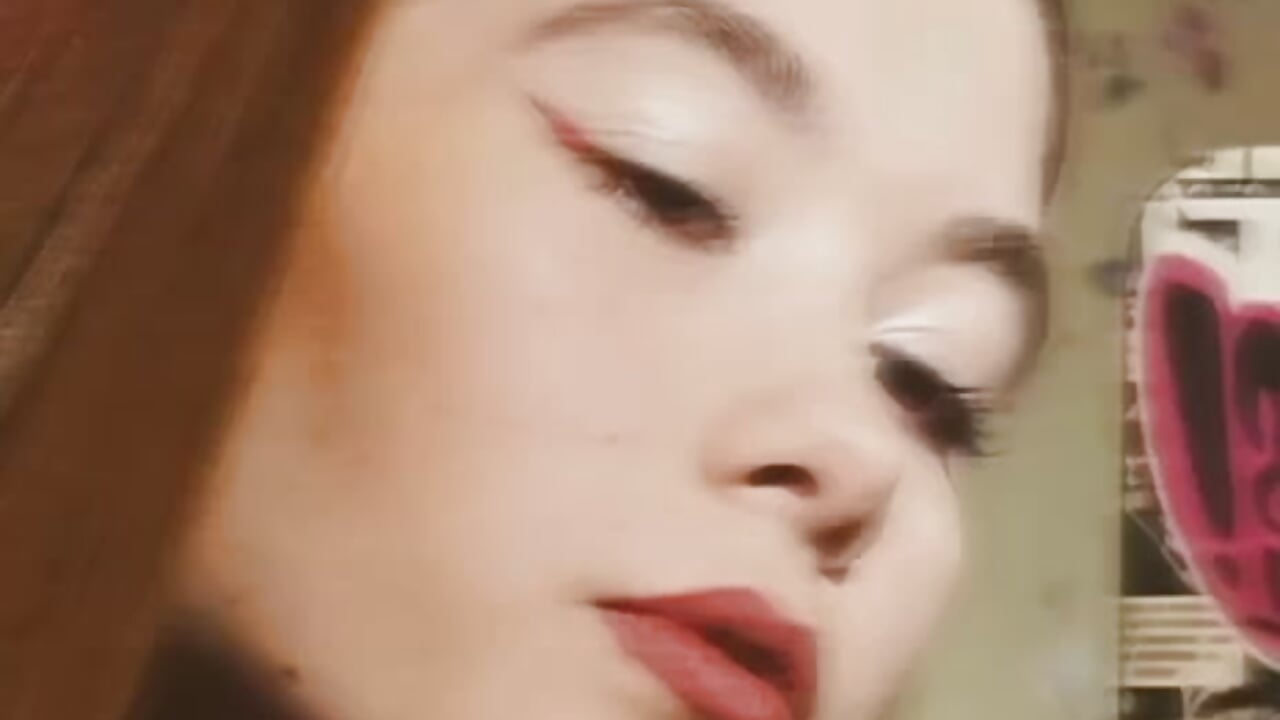 I'l be myself - فيديو من Lunavira موديل الكام