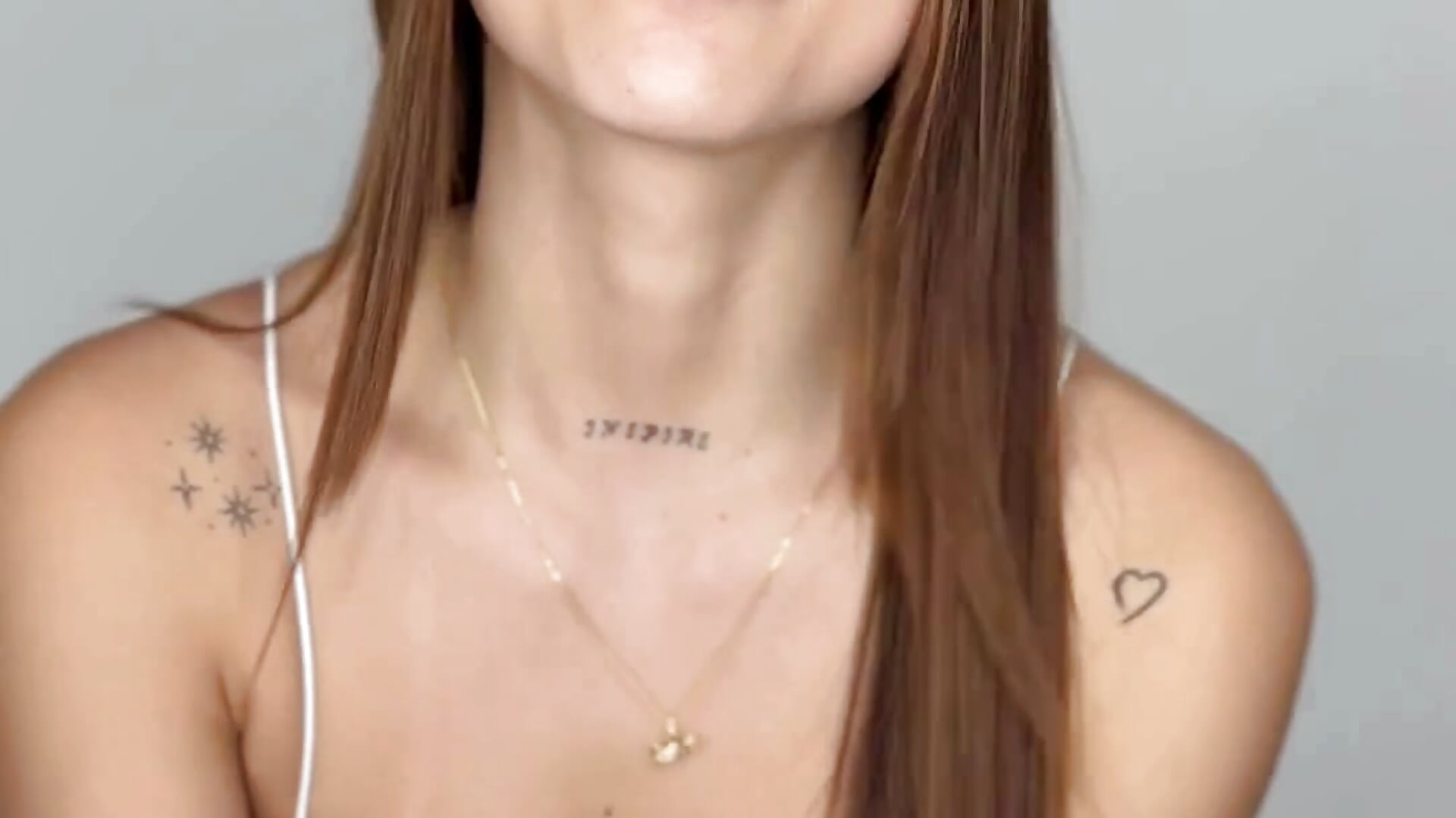 Hello ♥ – video od webkamerové modelky ChloeGil