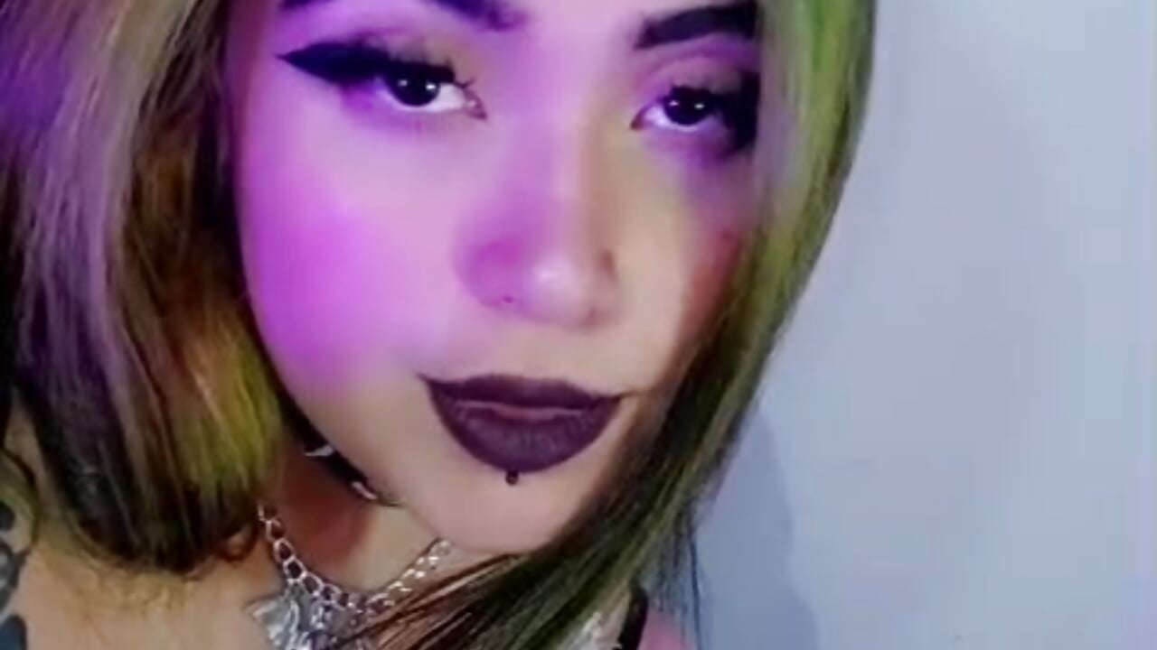 😈😈😈 – video od webkamerové modelky Liliith_Zeniith