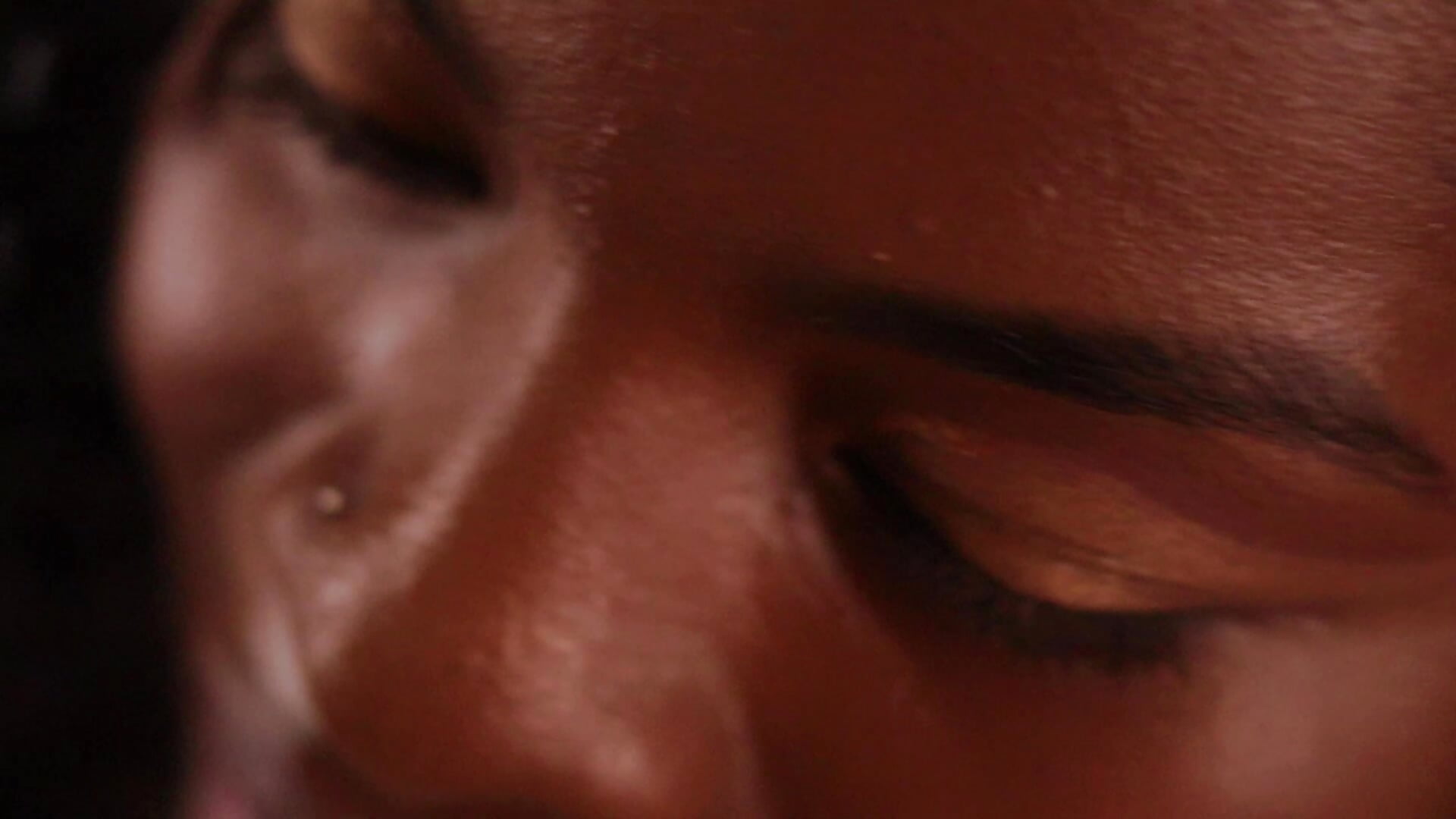 my body - відео від вебкаммоделі SashaFerrer