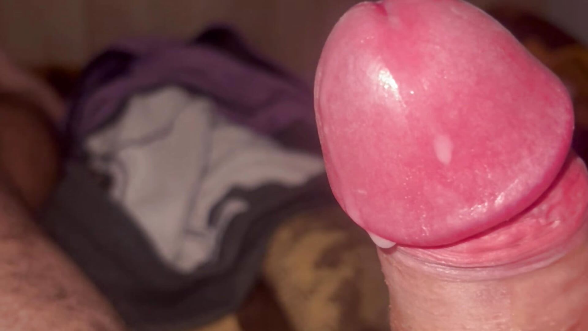 Was hot and wet💦 a lot  cum - video by tommyxxx2026 cam model