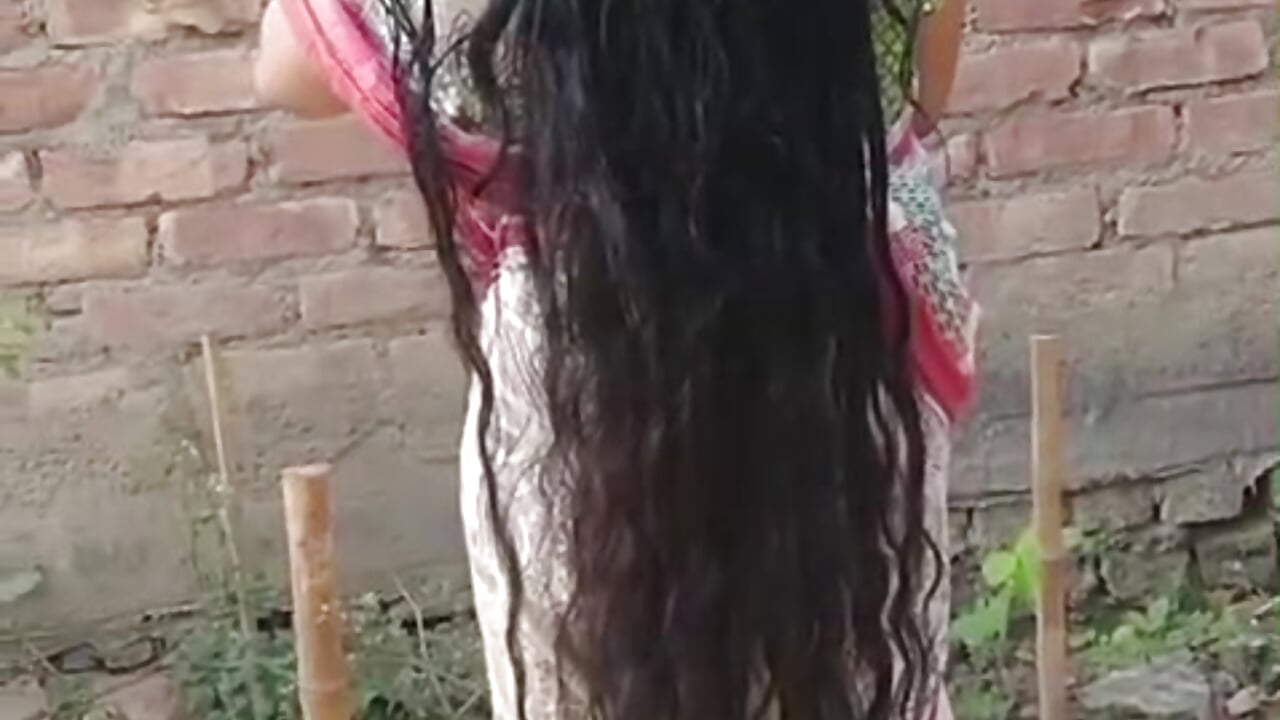 Long hair show - video by LambeBalwaliBur cam model
