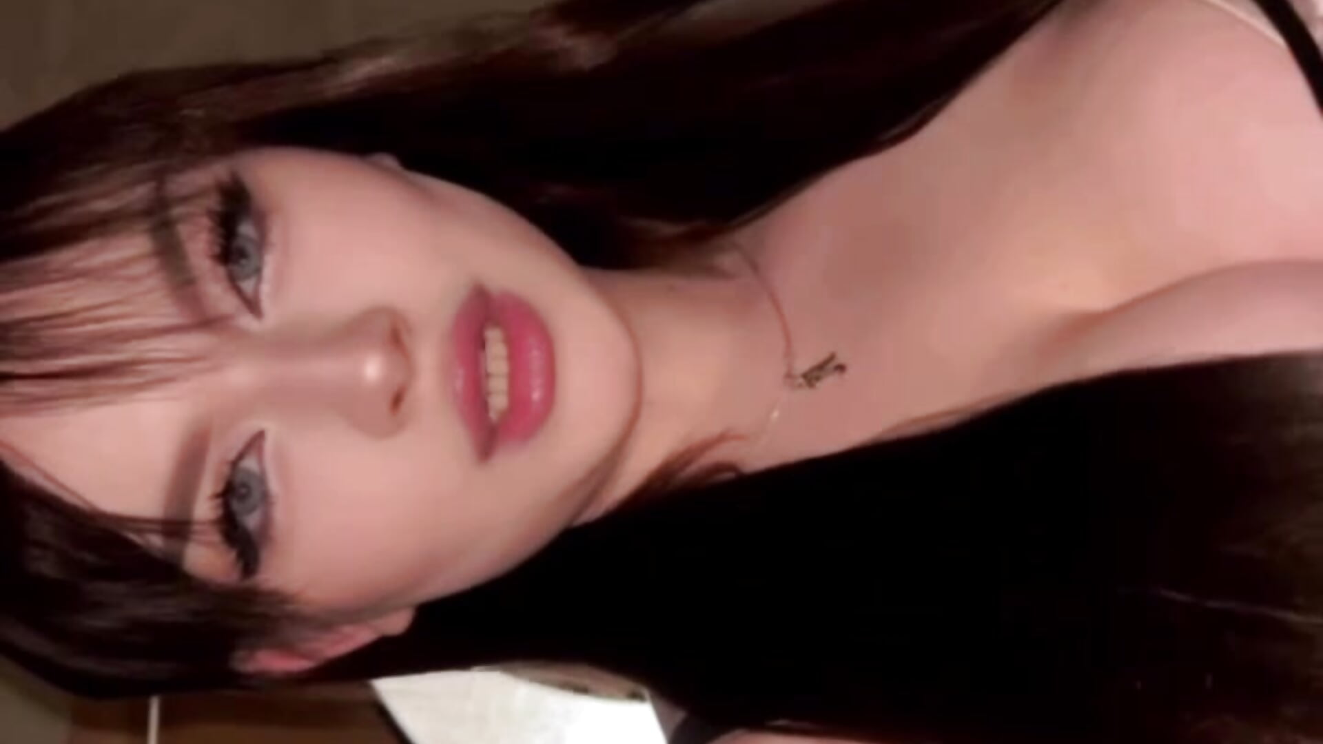 Heey let's go meet with me♥ - video van JamilaSylney cam-model