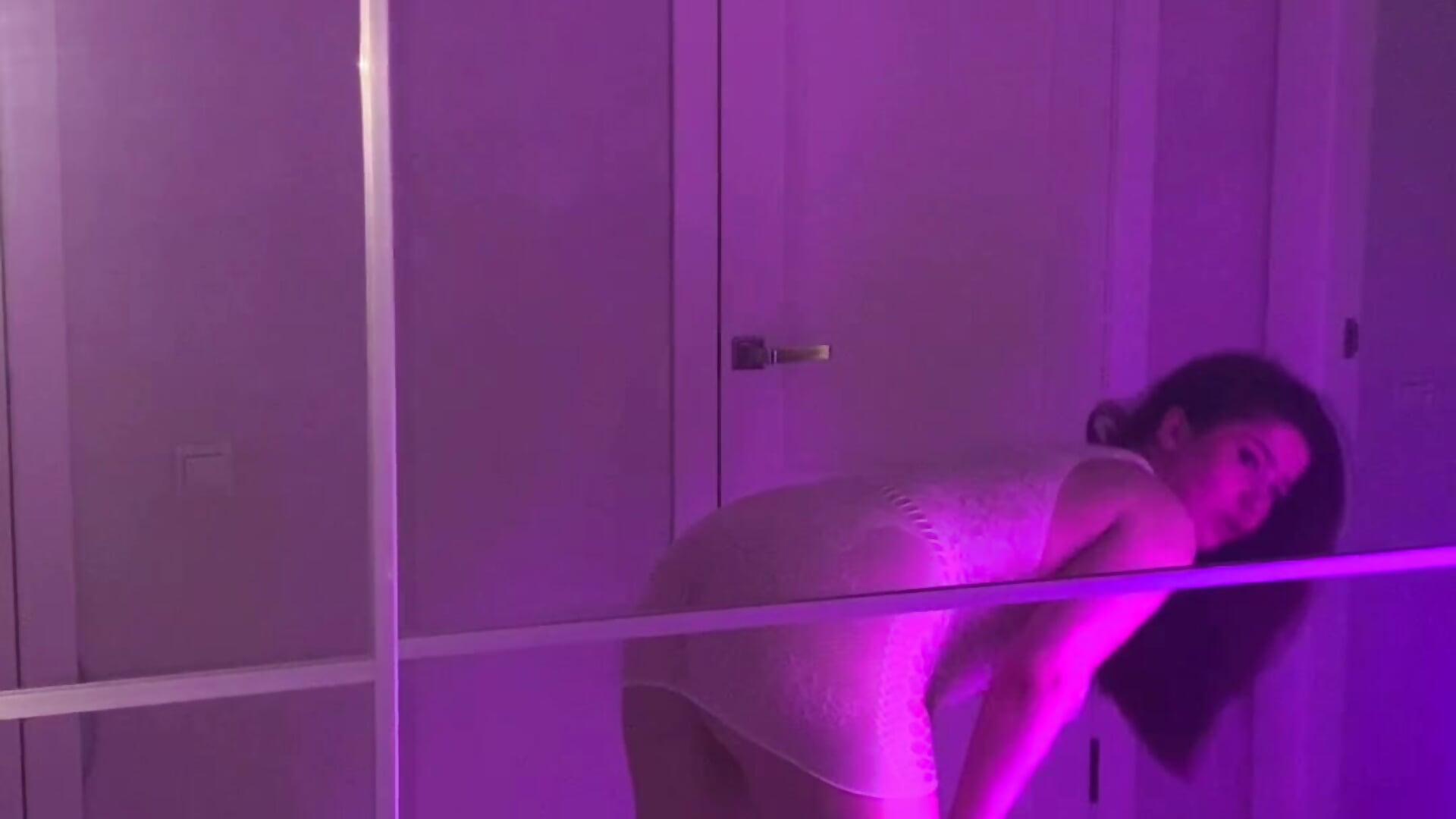 Part 1 dancing by the mirror💃🪩 – video af MarryMilash cam-model