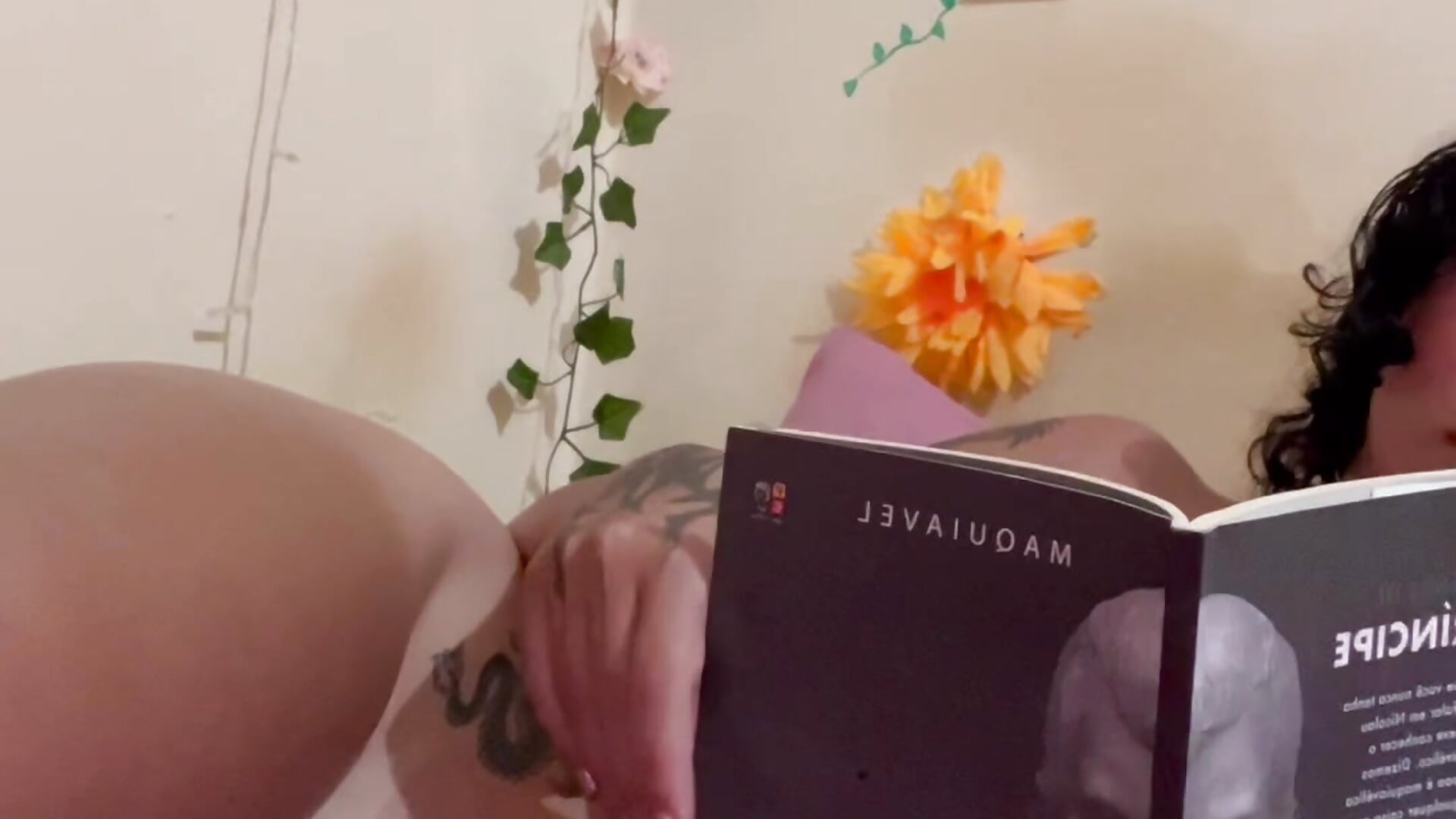 estimulando a mente enquanto eu te estimulo – video af SpidderSecret cam-model