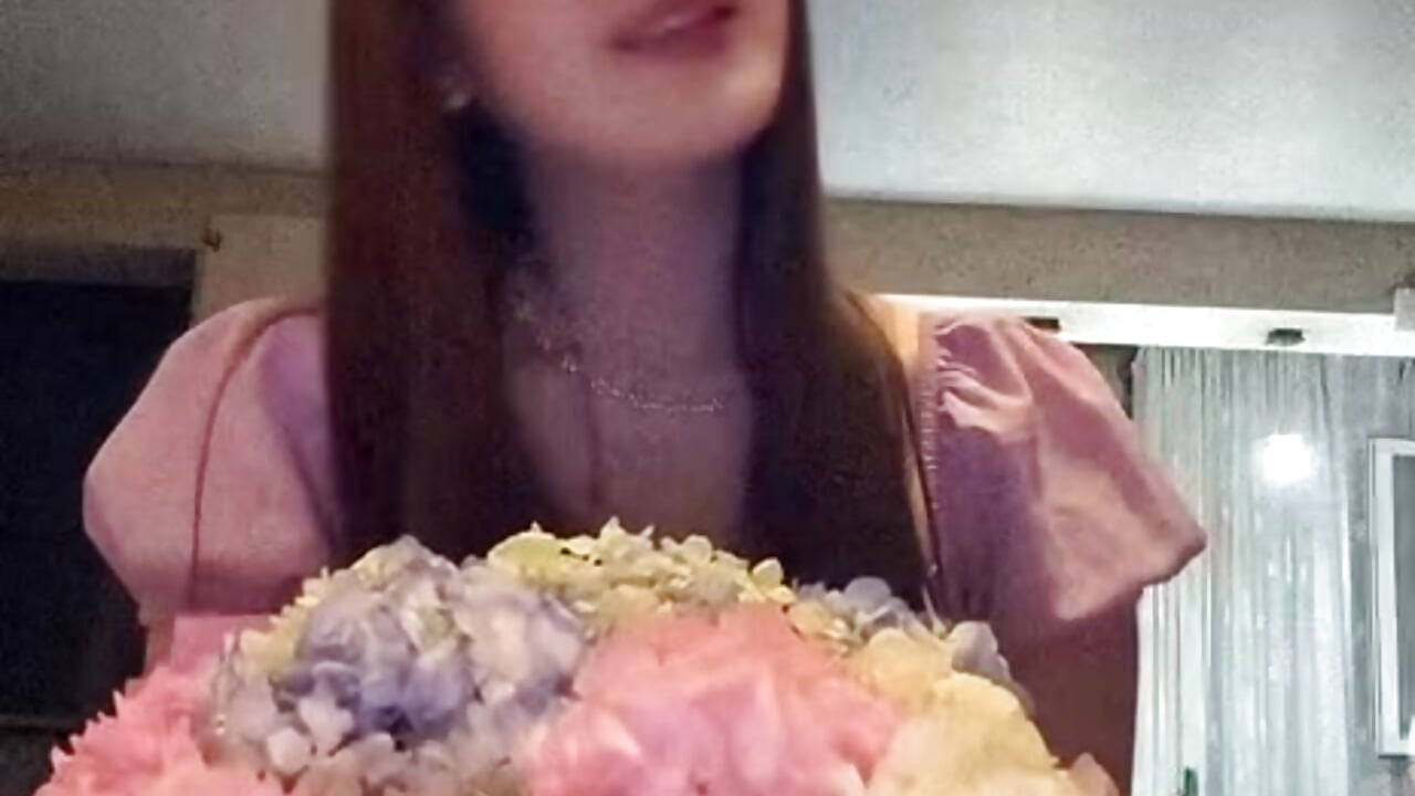 flow - video by RosalbaLatshaw cam model