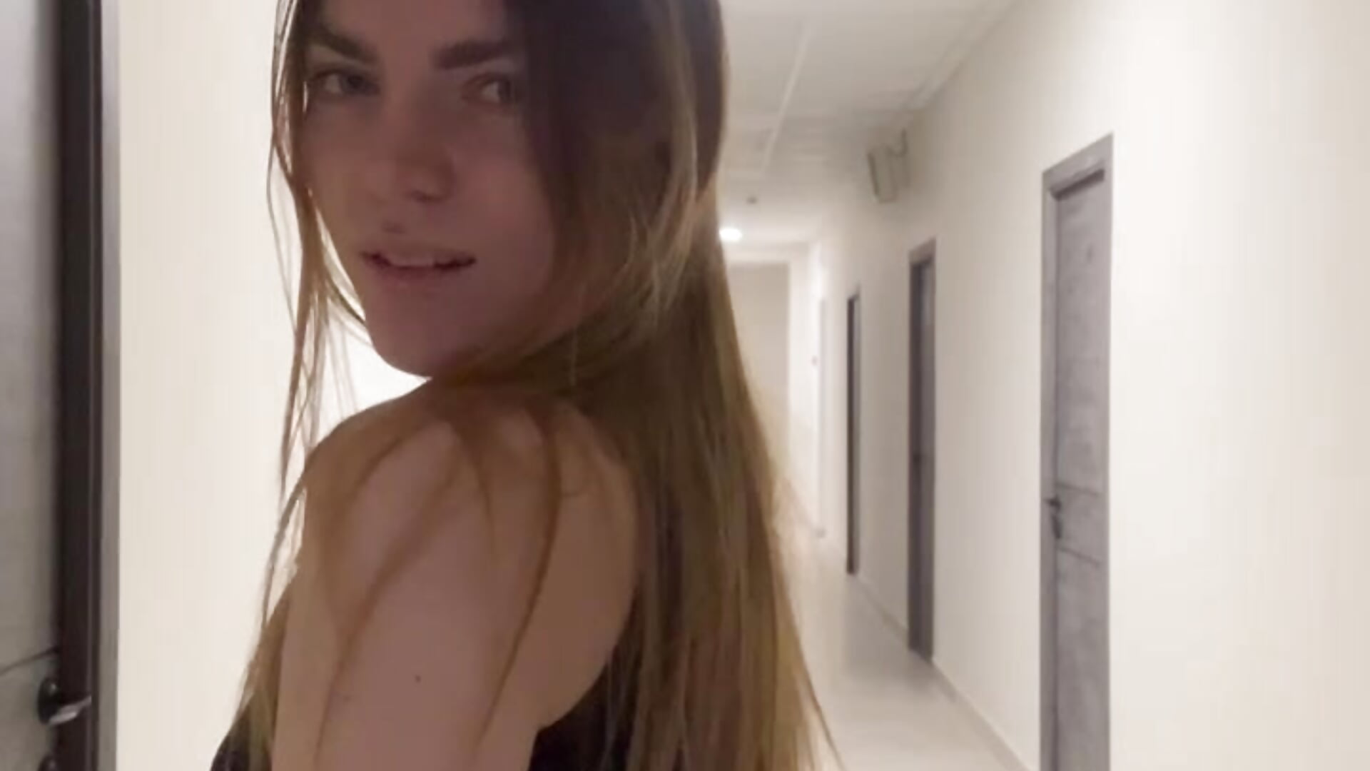 Me:3 - video by ToccaraHickle cam model