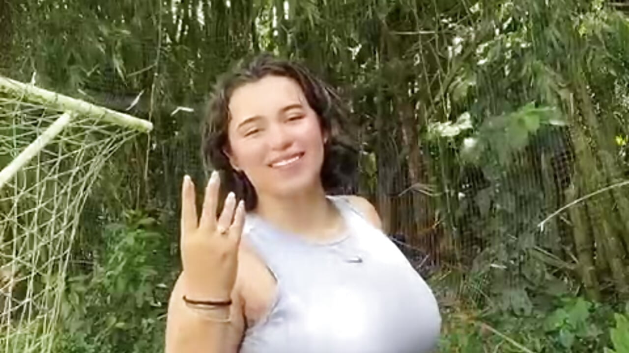 Sexy curvy - video by JeanneWilliams cam model