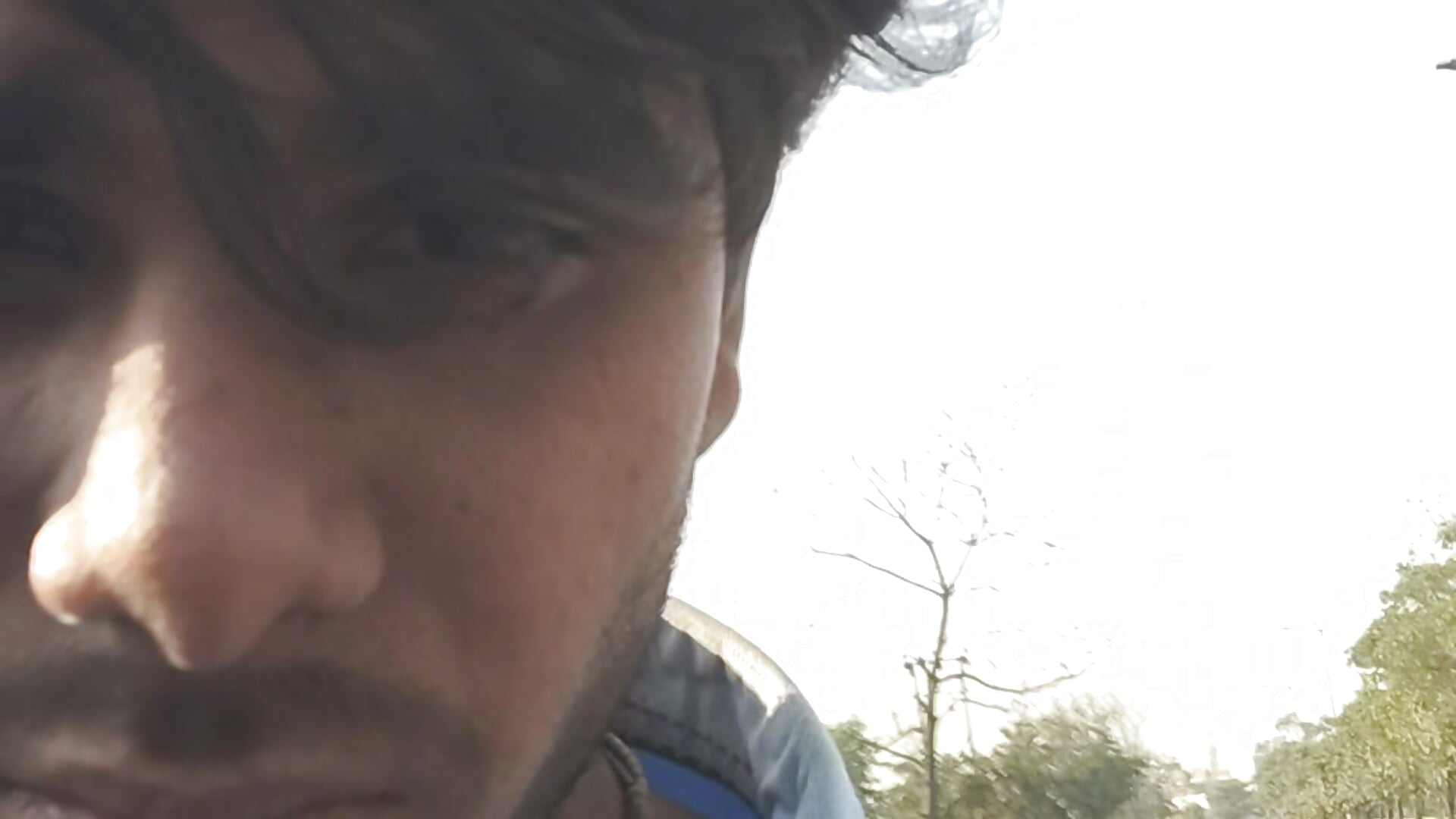 1000116743 - βίντεο μοντέλου gudud