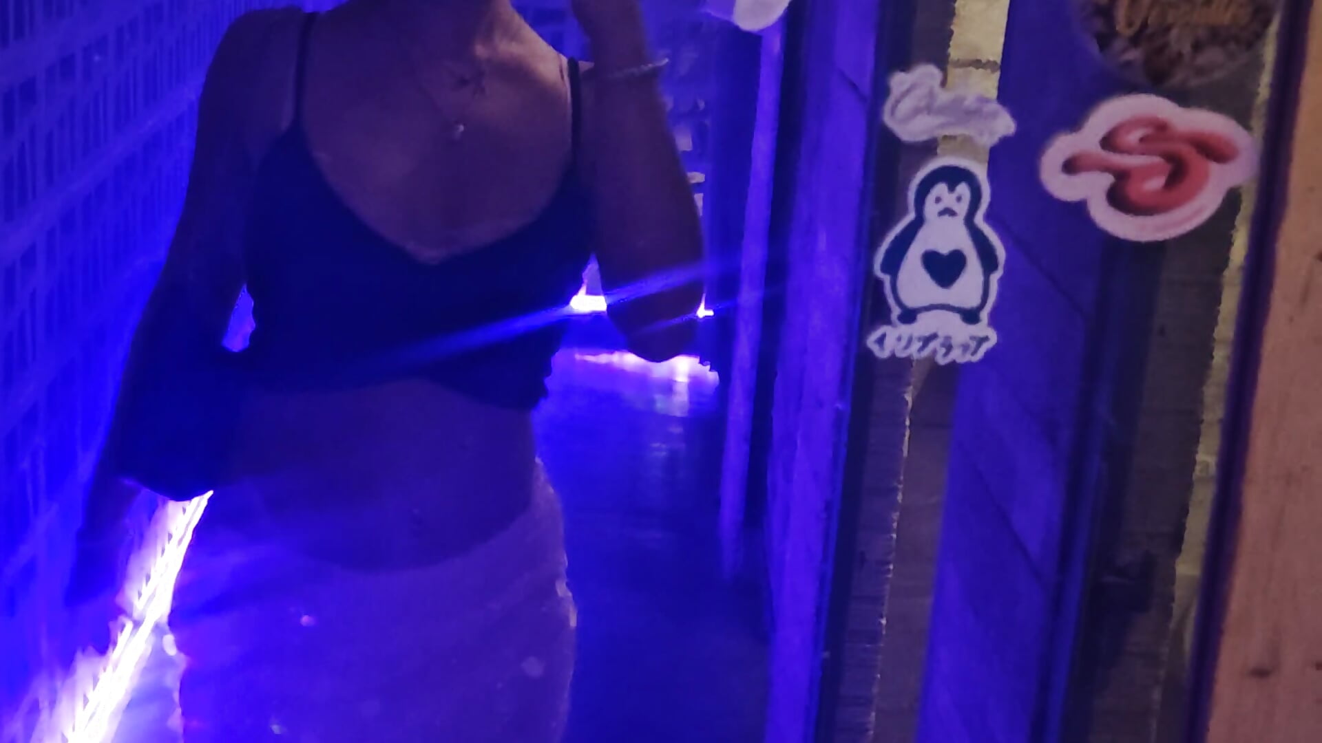 El Diablo anda suelo. ♉👹✨💋❤️🔥 - video by ComeFrutita cam model
