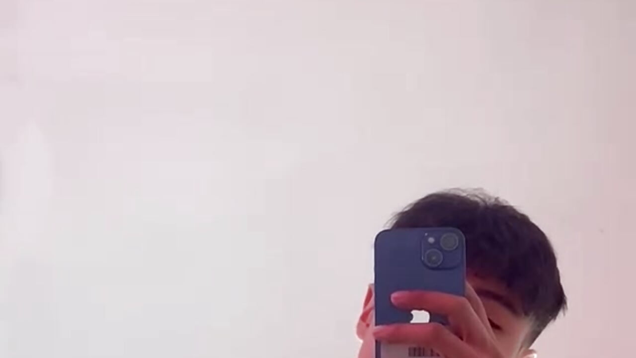 from below and tell me how much you want it? - відео від вебкаммоделі Andreew_Style