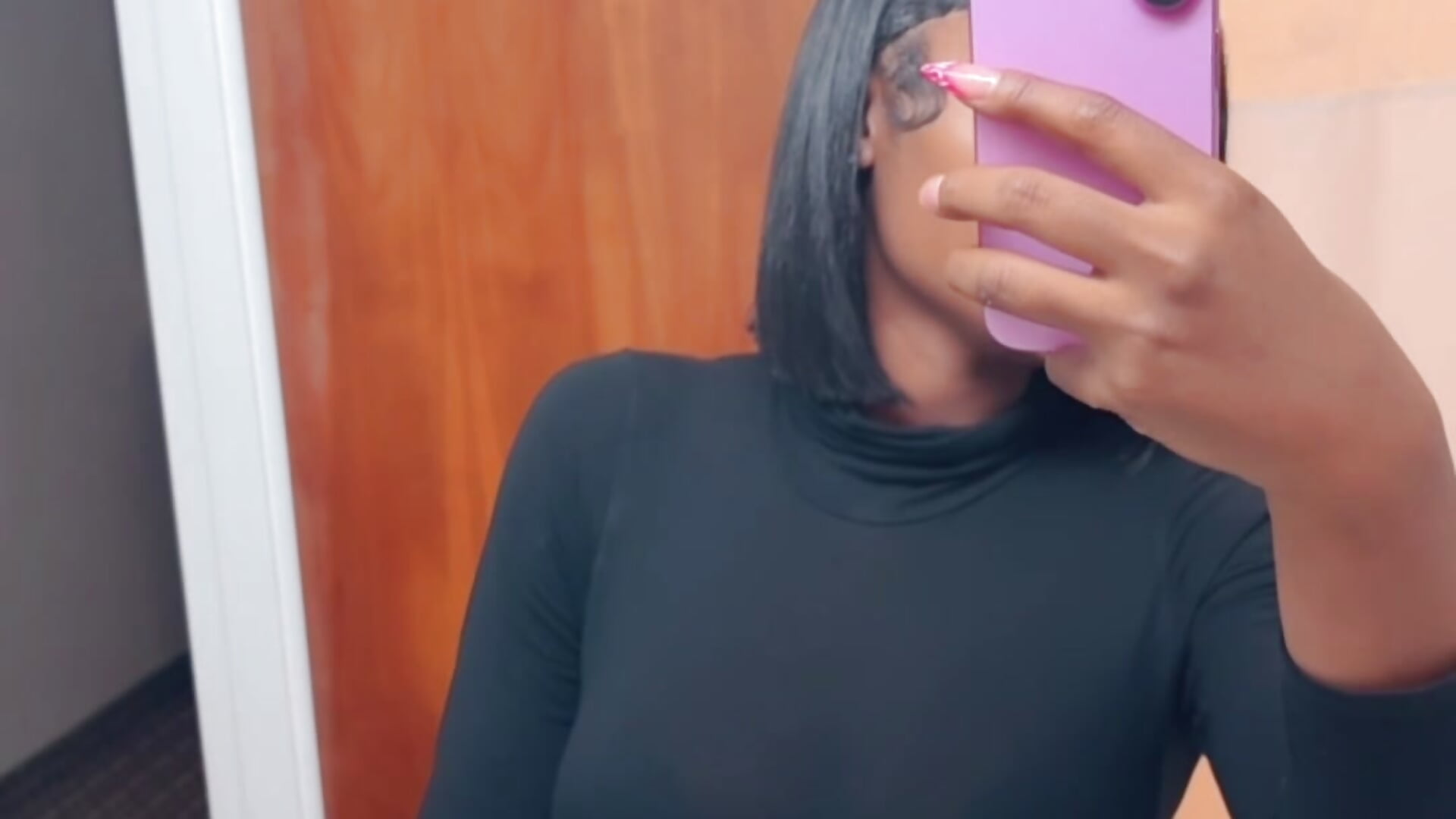 905310E5-0AB7-4F50-BBFF-4B109155214D - video by Noelle-XOX cam model