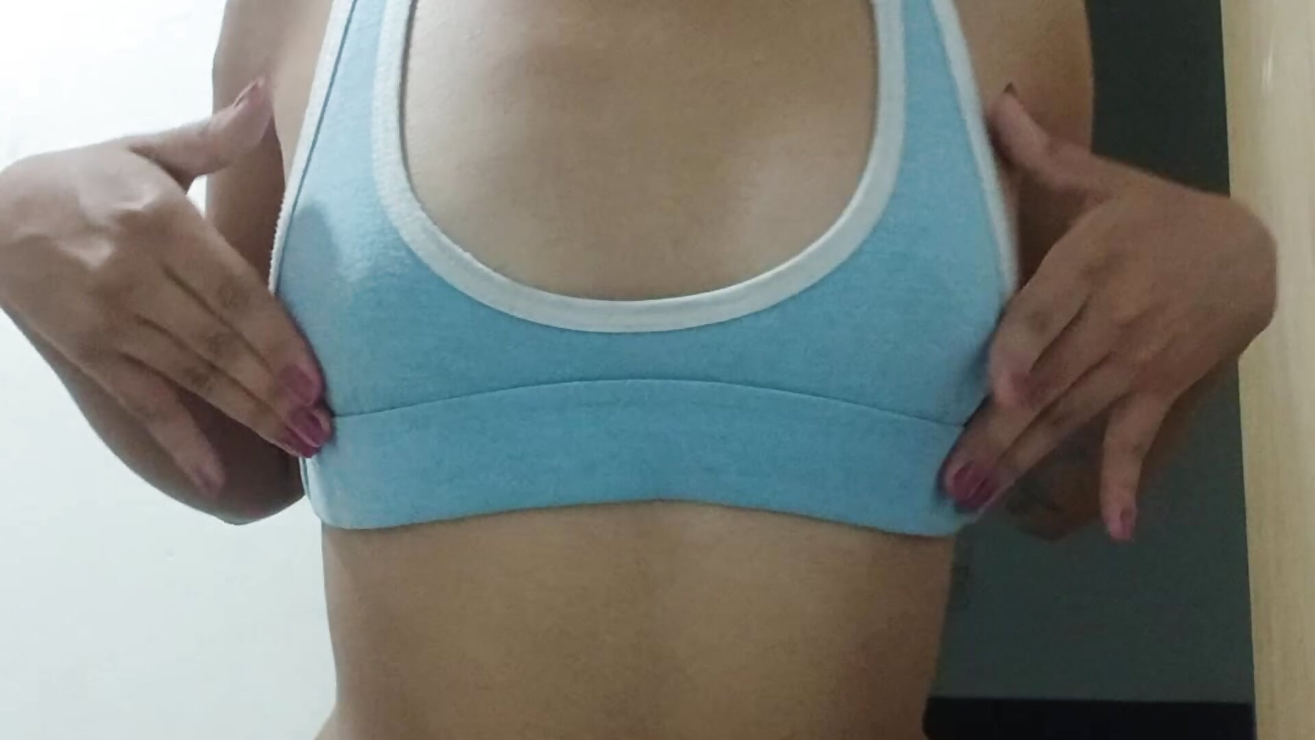 🙊 - vidéo du modèle de showcams Lulo_Kruiz