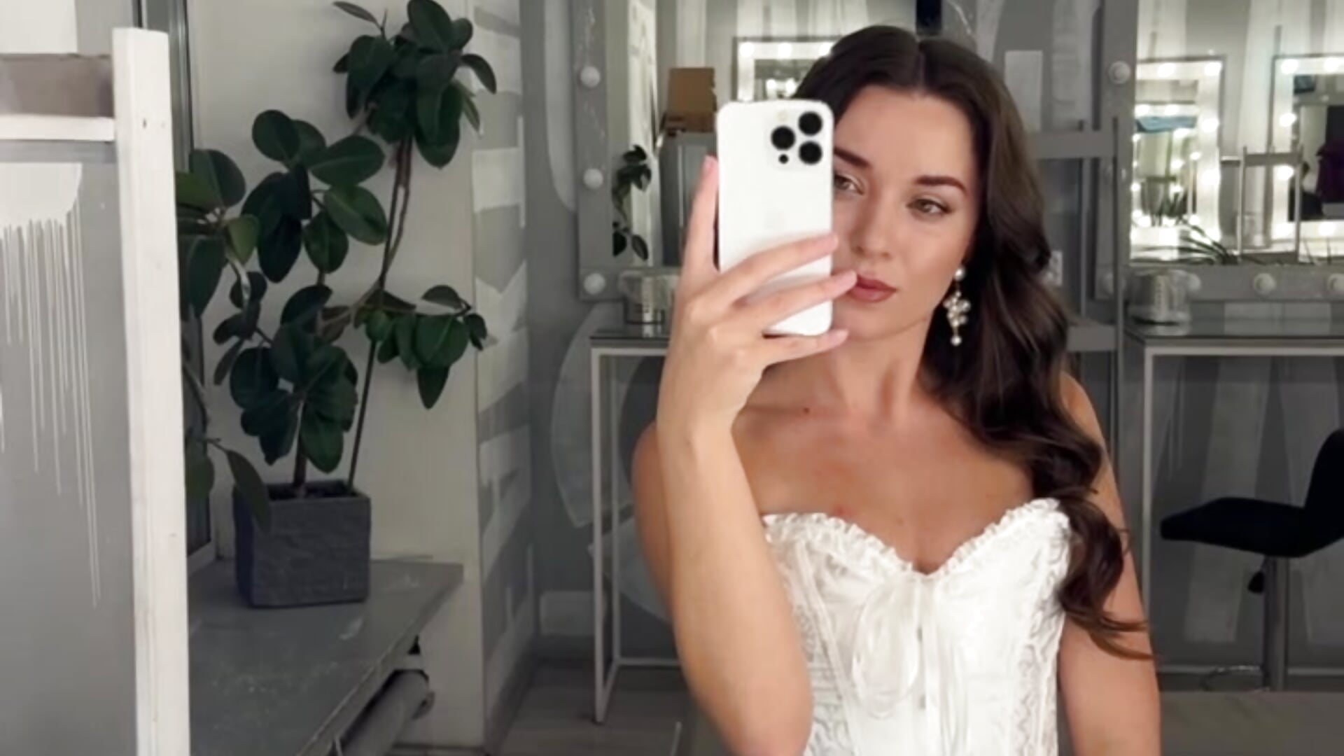 white suits me well i guess :3 - video by MayaNextDoor cam model