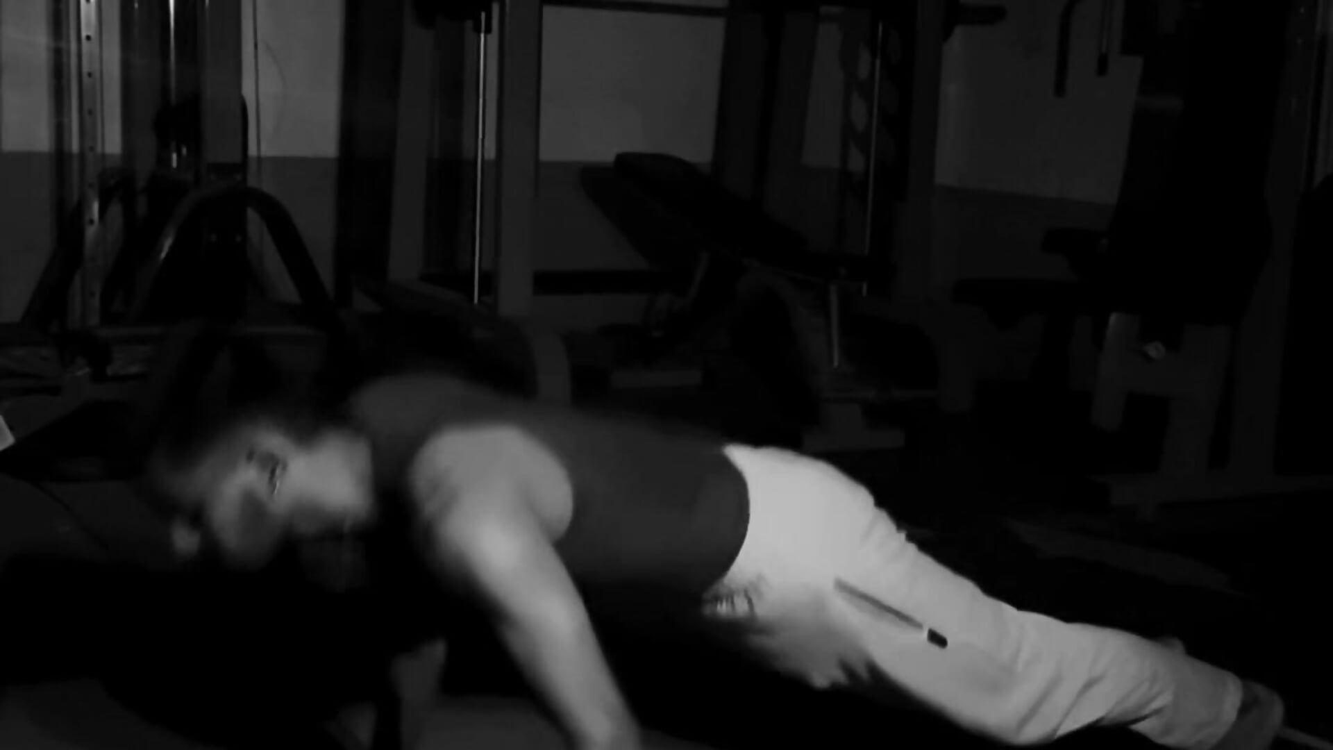 1000111320 - vidéo du modèle de showcams Master_069