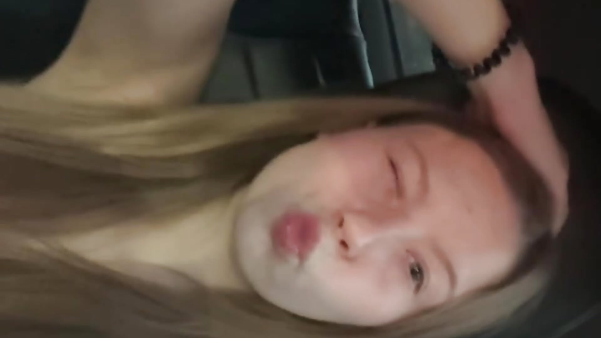 It's me - clip cu EleneShedden model videochat