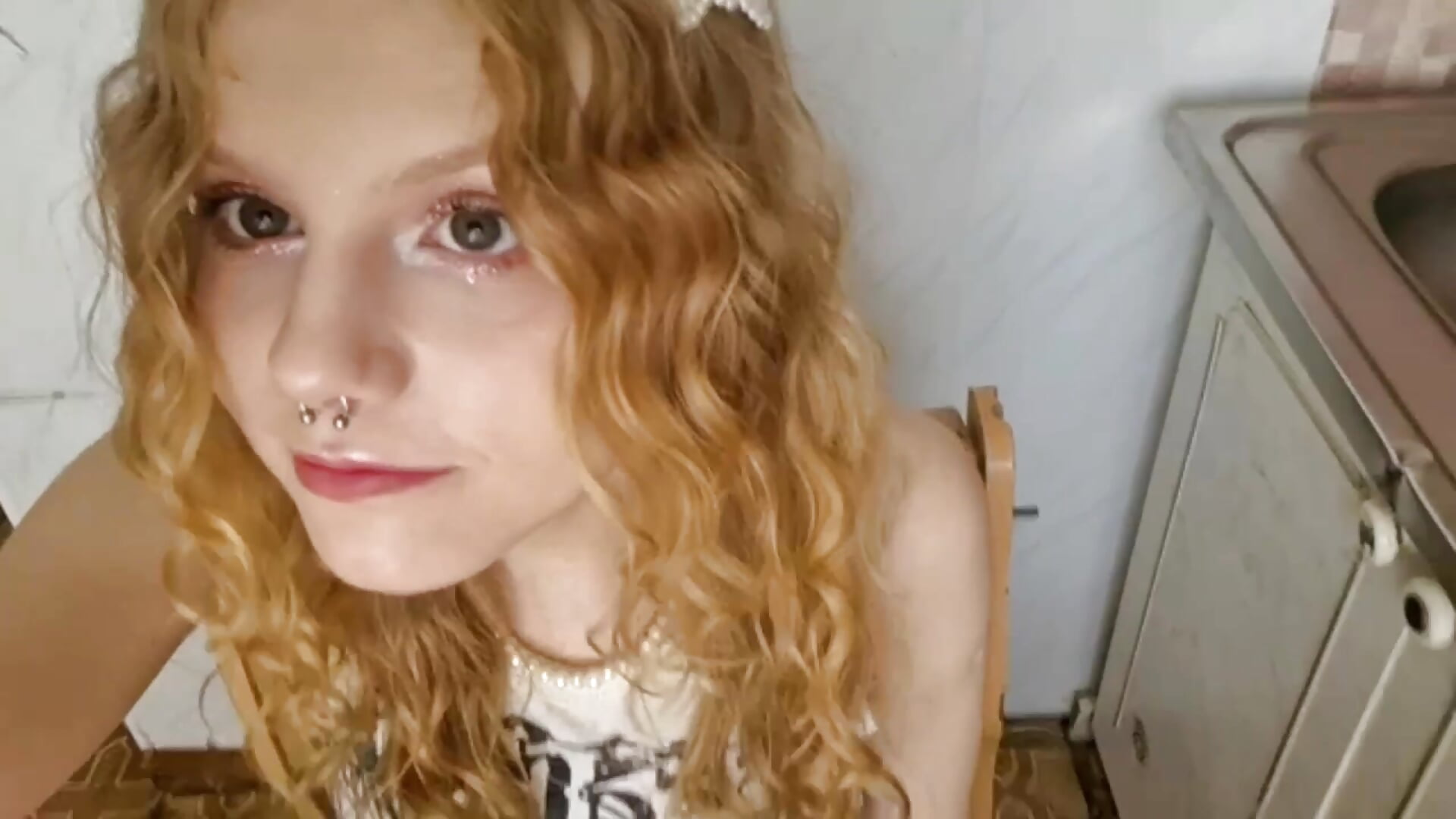 do you like me? - vidéo du modèle de showcams Kira_Wonderfullina