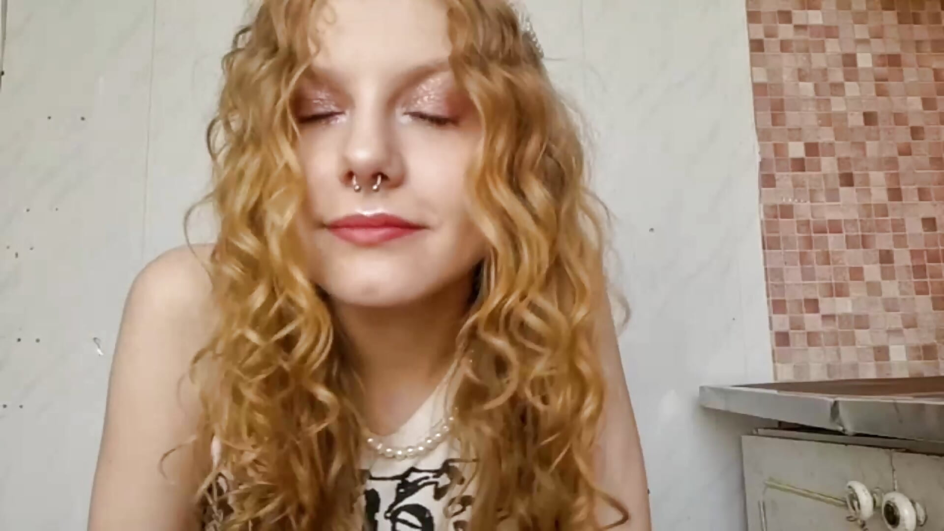 my love - vidéo du modèle de showcams Kira_Wonderfullina