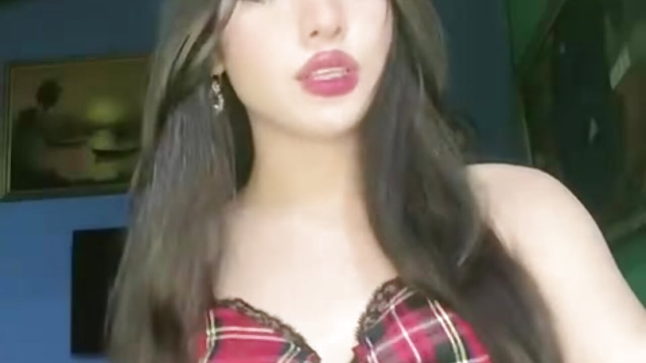 🍒 - video by Alisse1 cam model