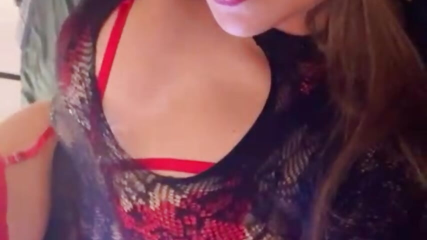 Red Lingerie for you 🎀 – video od webkamerové modelky Samiramalek22