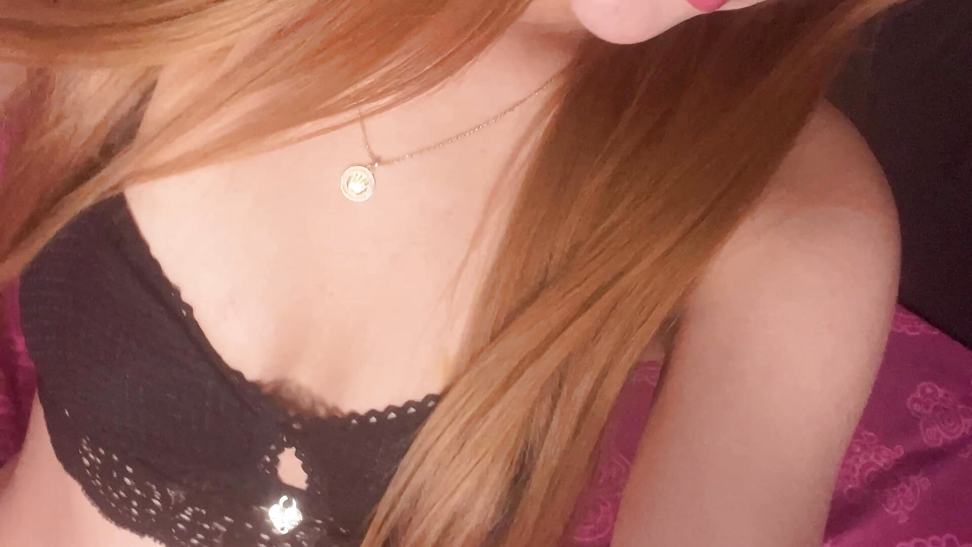 Love Song - Video von DelphineBella Cam-Model