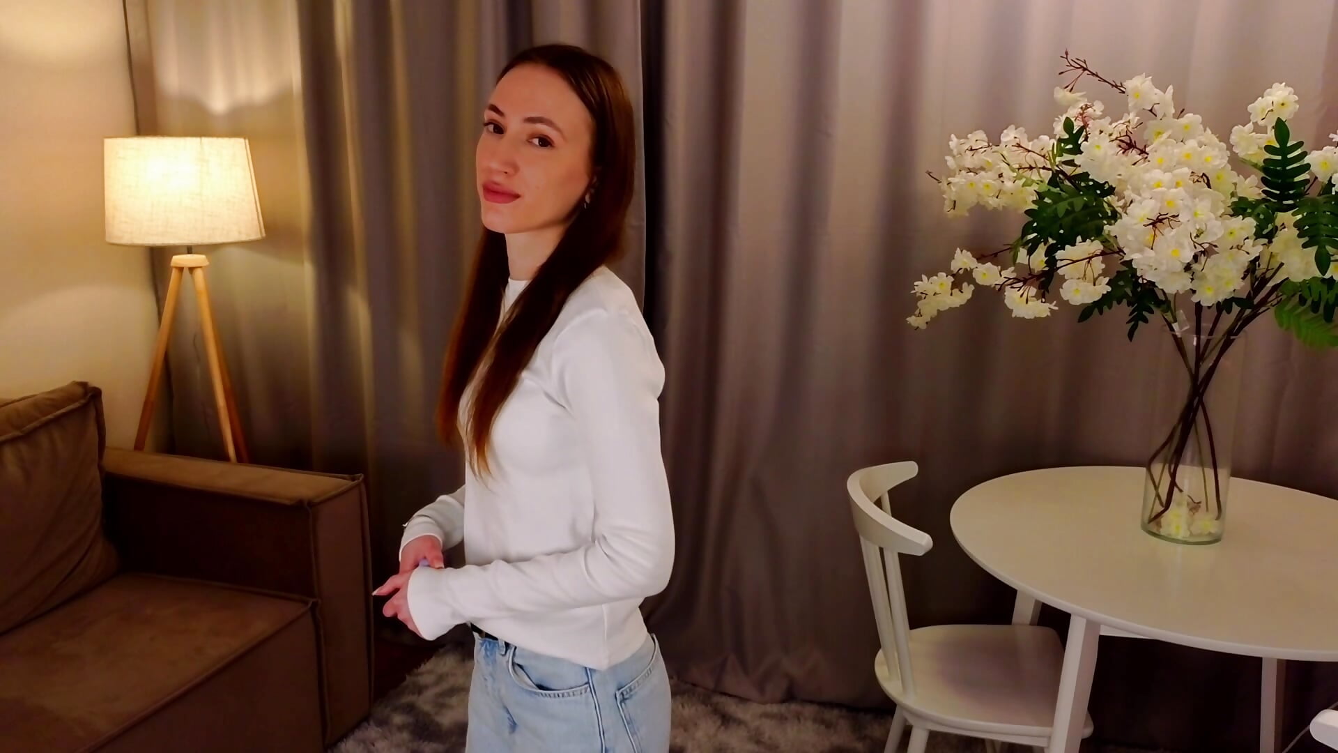 Cute dance - video by PatriciCruz cam model