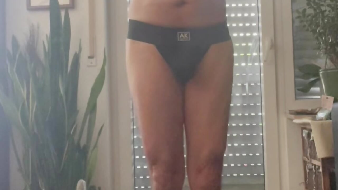 Yogirebell - Video Tren Model Kamera 2052