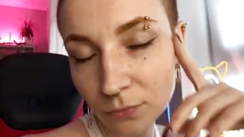 My piercings ✨ – video od webkamerové modelky Hope_Foxter