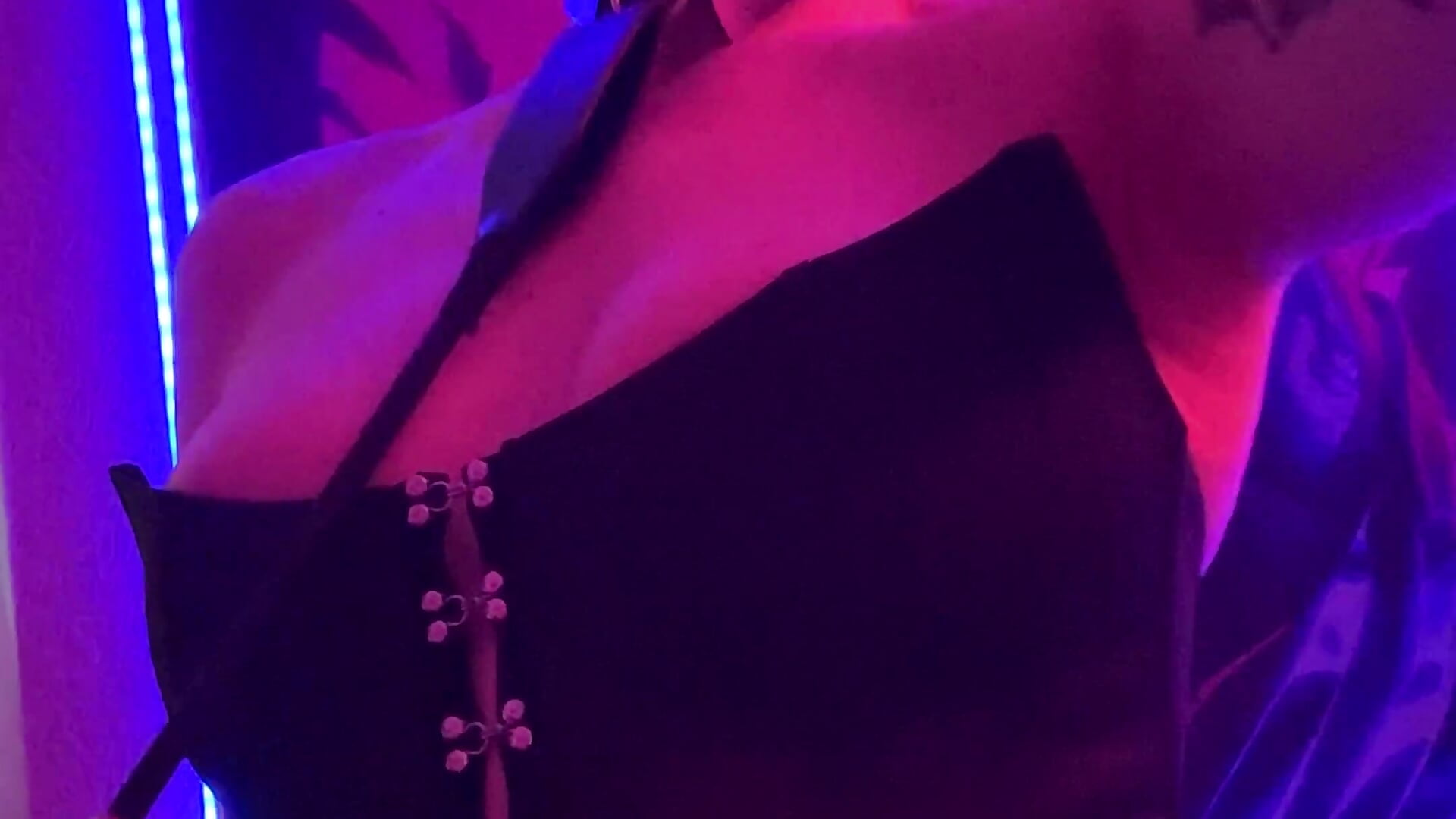 Goddess is waiting for her puppy — filmik Hope_Foxter, modela(-lki) na kamerkach