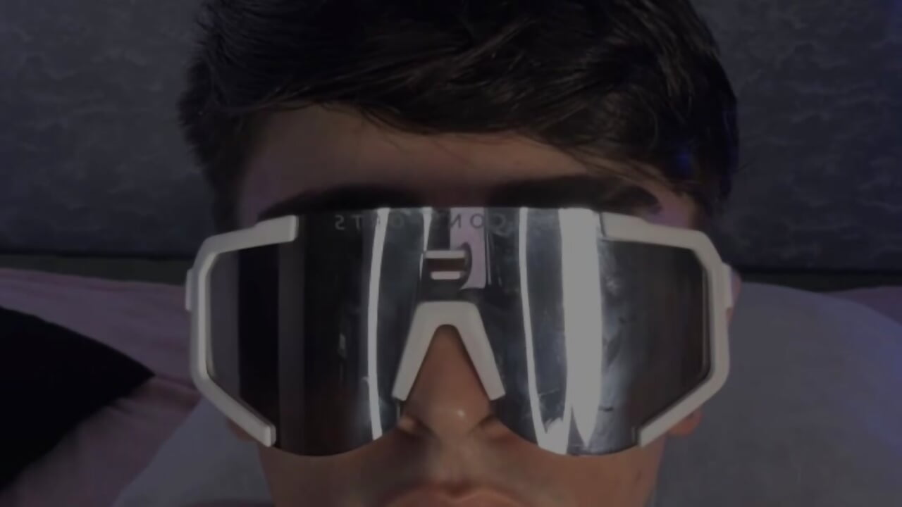 profile-intro-video-1774531400 – видео вебкам-модели Michaell_twinkk_