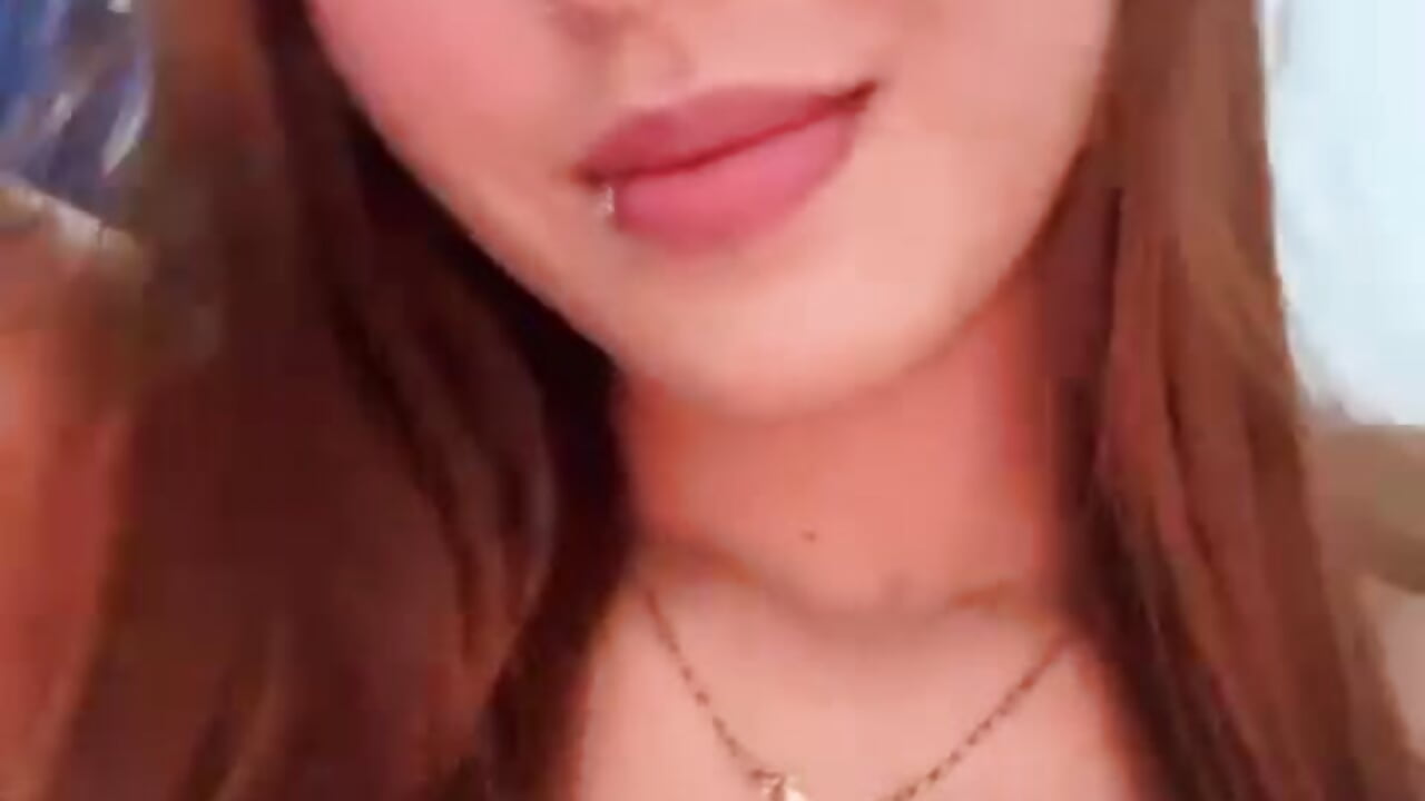 u? yes u!! - video di Emily_vega1_ modella di cam