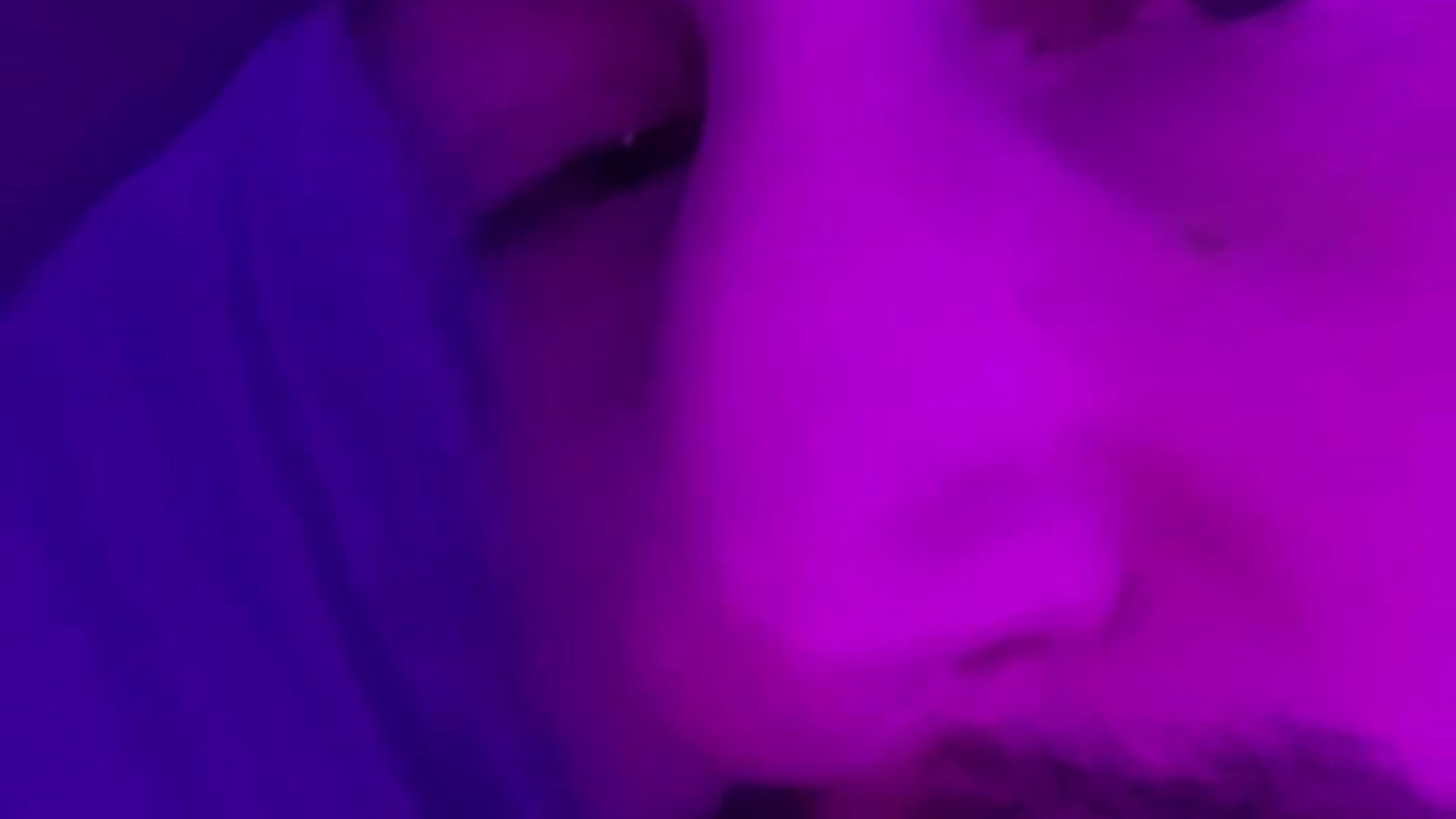 Quick woof n kiss ♡ - vídeo de la modelo de cam wolf_aether_howl