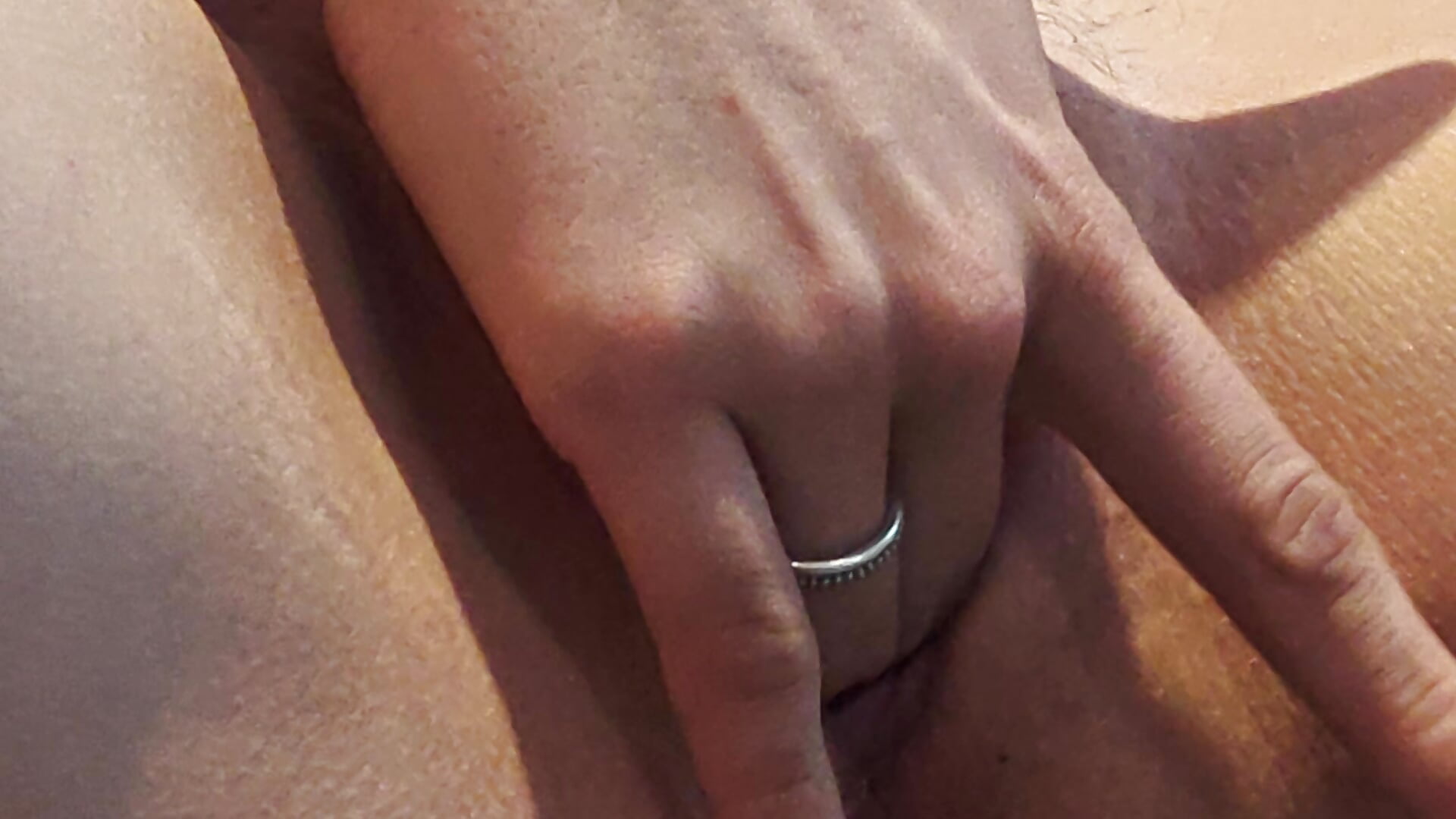 Mastrubate - video by jessebell2003 cam model