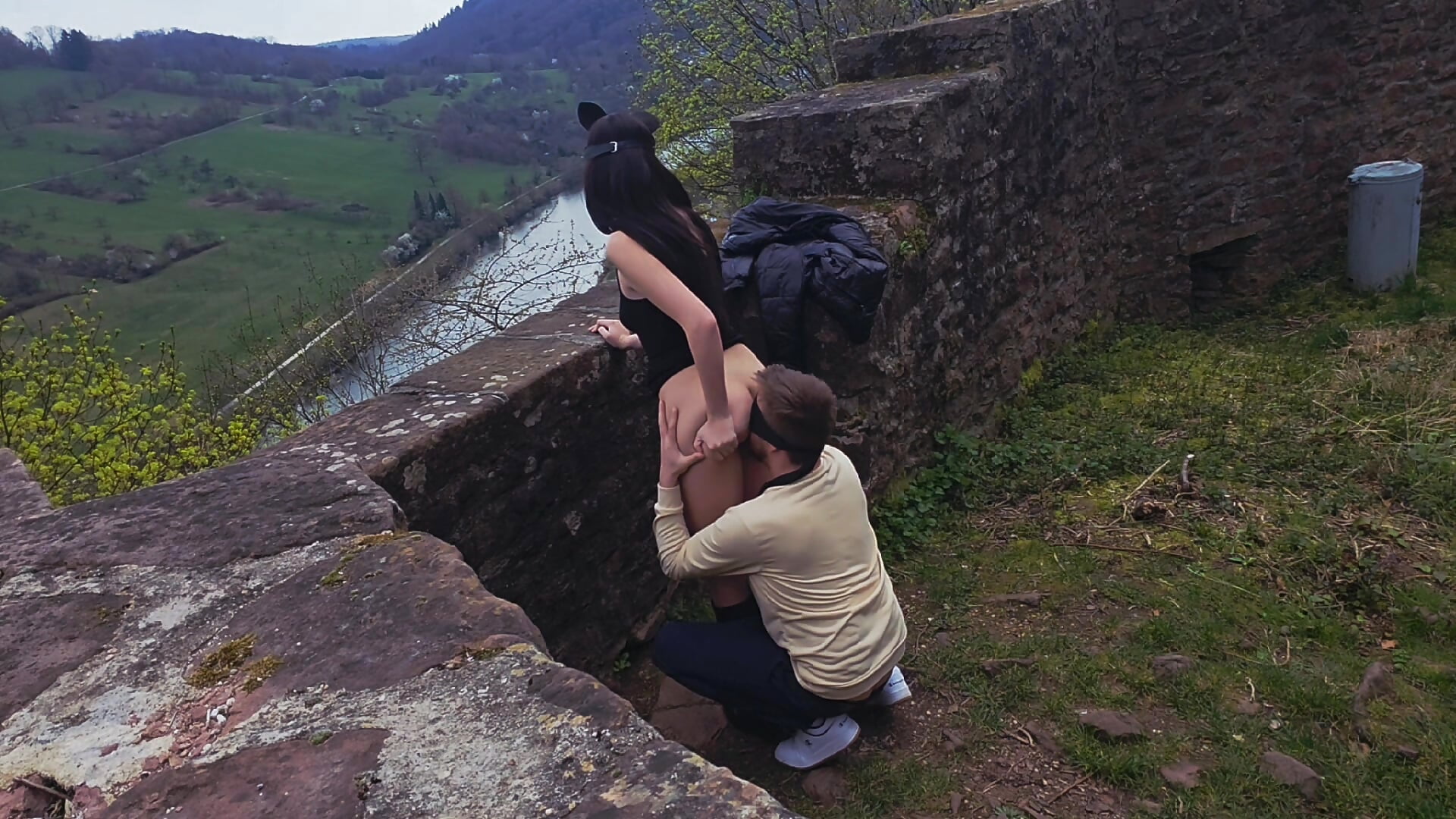 Public Video at the Castle Gone Wrong – Loud "Hello" from a Stranger