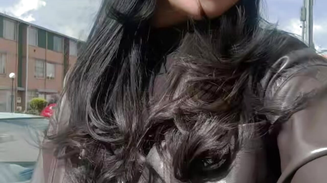 I LOVE MY HAIR – video modela na kameri Little_Swan
