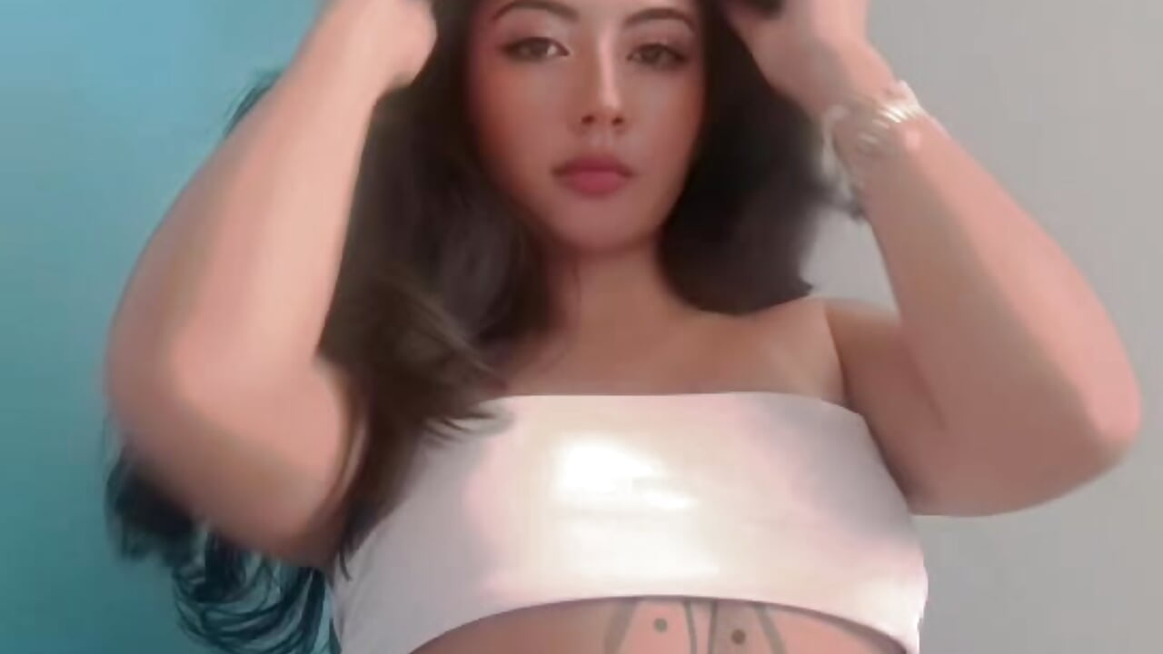 🤤🤤🤤 - video by Little_Swan cam model