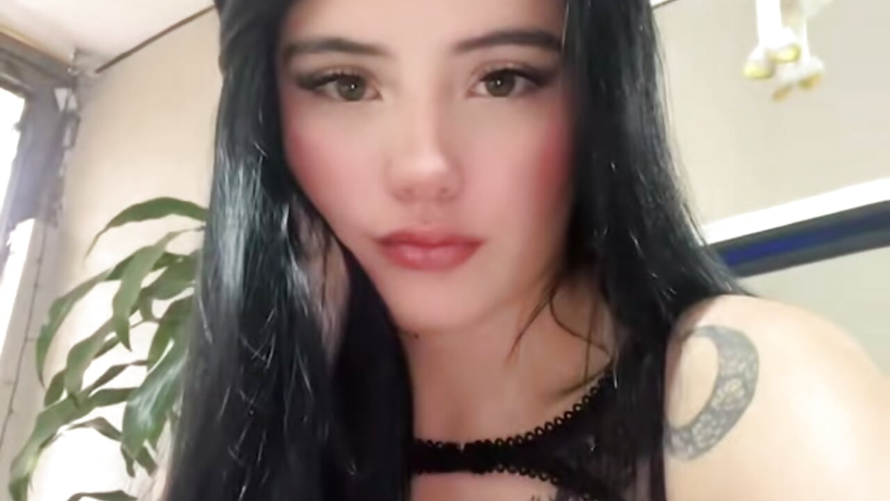 profile-intro-video-1773625365 - video by Tatii1 cam model