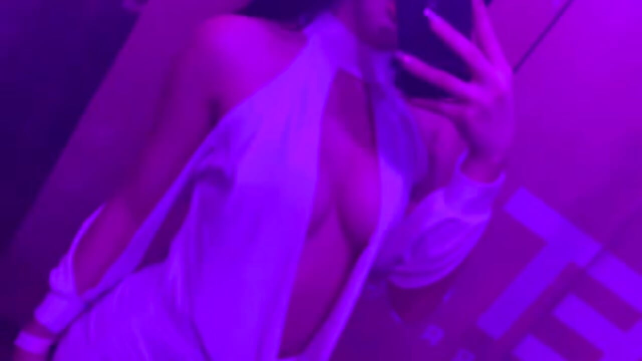 💟 - فيديو من BatKingandBatQueen موديل الكام
