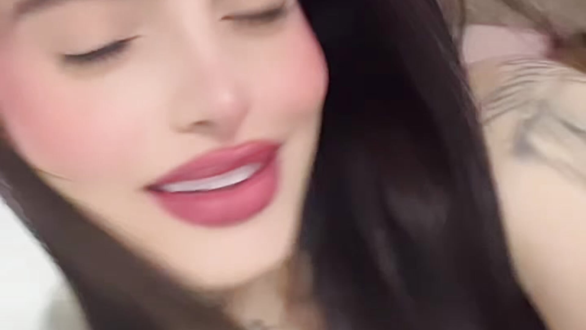 🩷🩷 - video by angelinesmith_ cam model