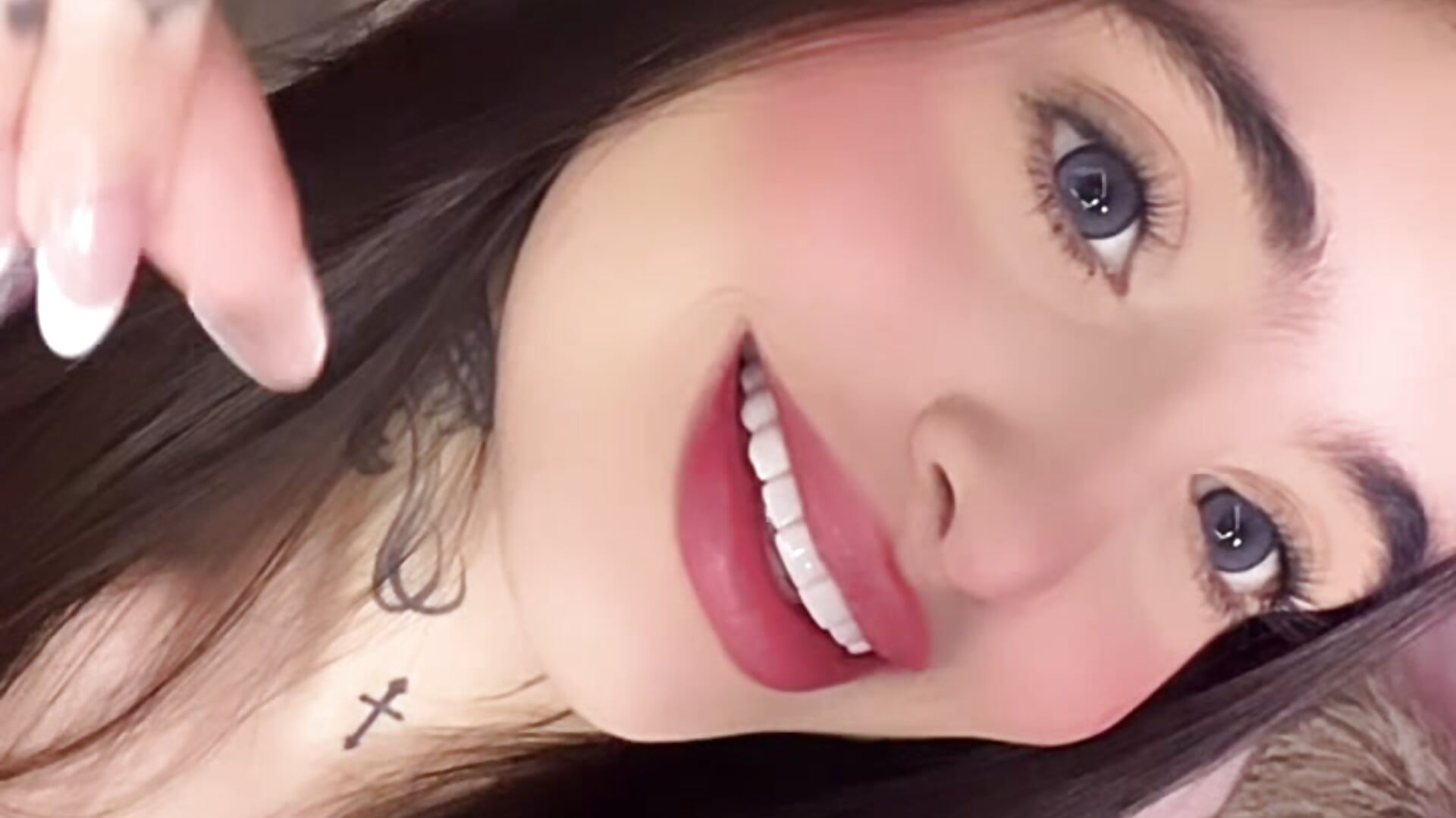 💗 - video by angelinesmith_ cam model