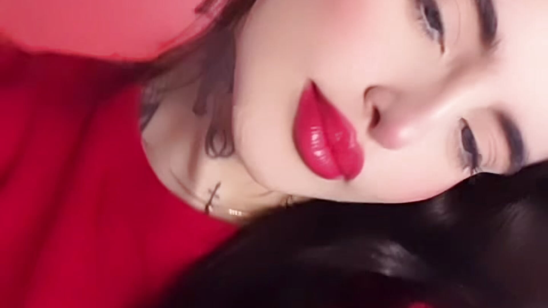 ❤️ - video by angelinesmith_ cam model