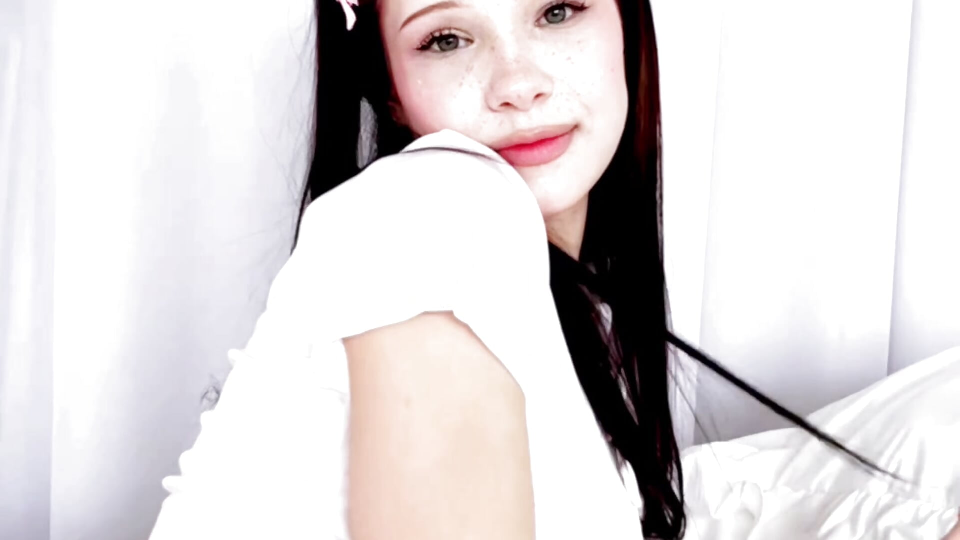 Sweet & innocent 💕 - βίντεο μοντέλου Deibora