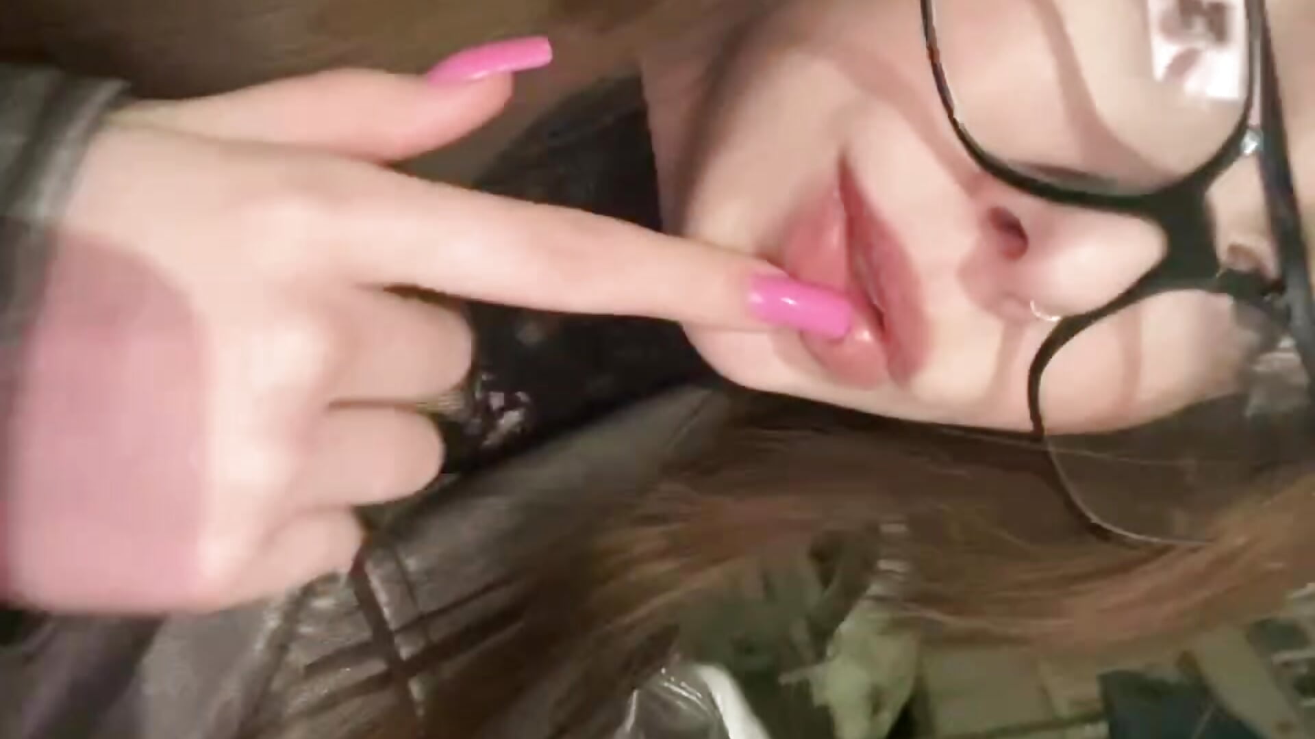 😜 - فيديو من MarieCalligaro موديل الكام