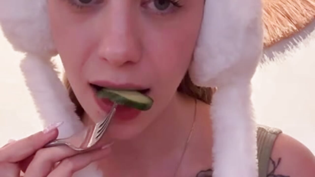 Happy Easter - Vídeo de Olivia_Jemison, modelo de vídeos